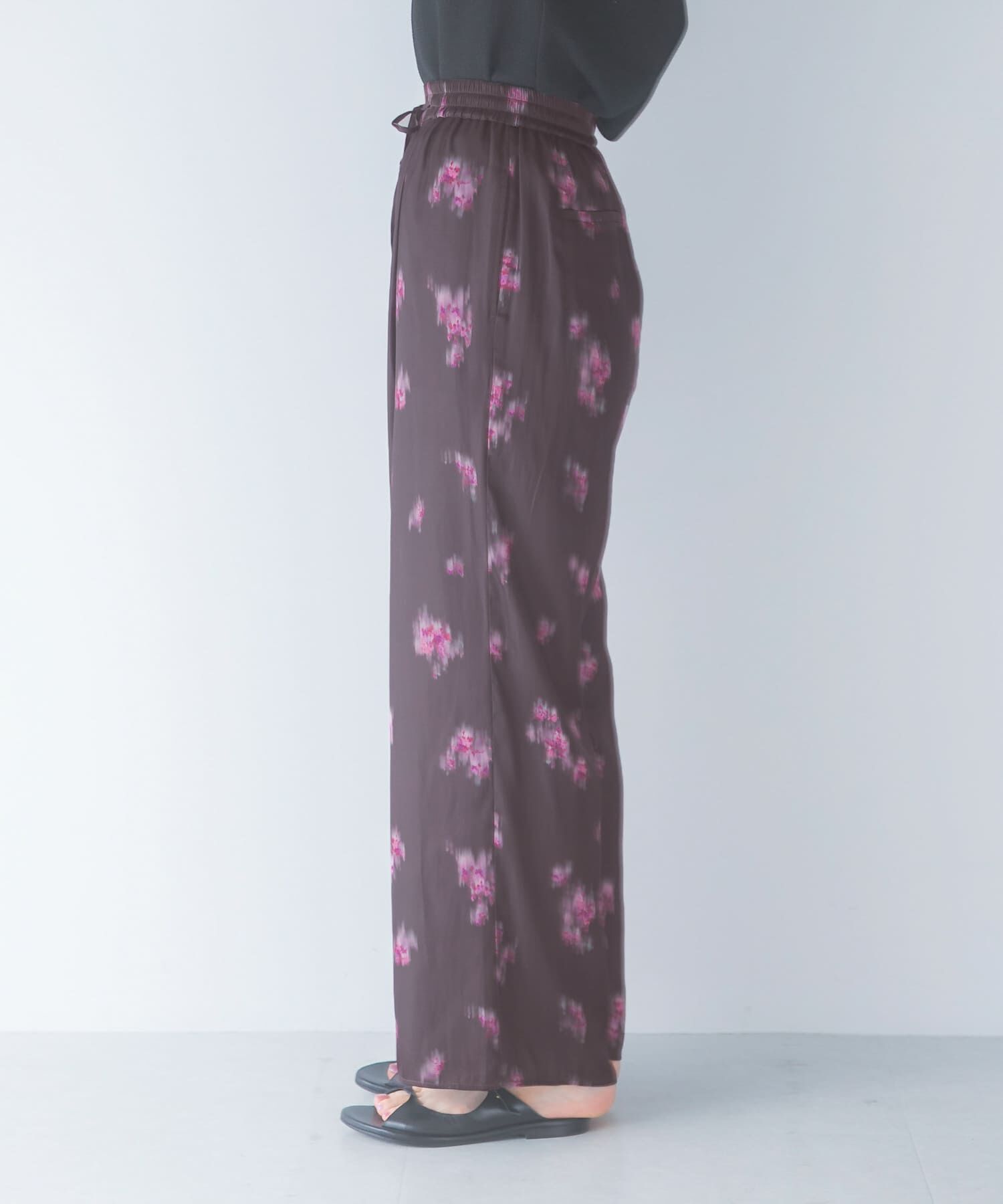 URBAN RESEARCH ROSSO「ダークプリントイージーワイドパンツ」|その他|