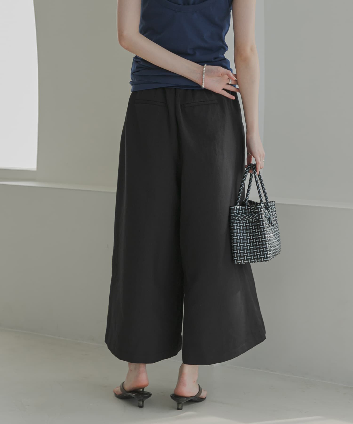 URBAN RESEARCH「撥水クロップドワイドパンツ」|その他|