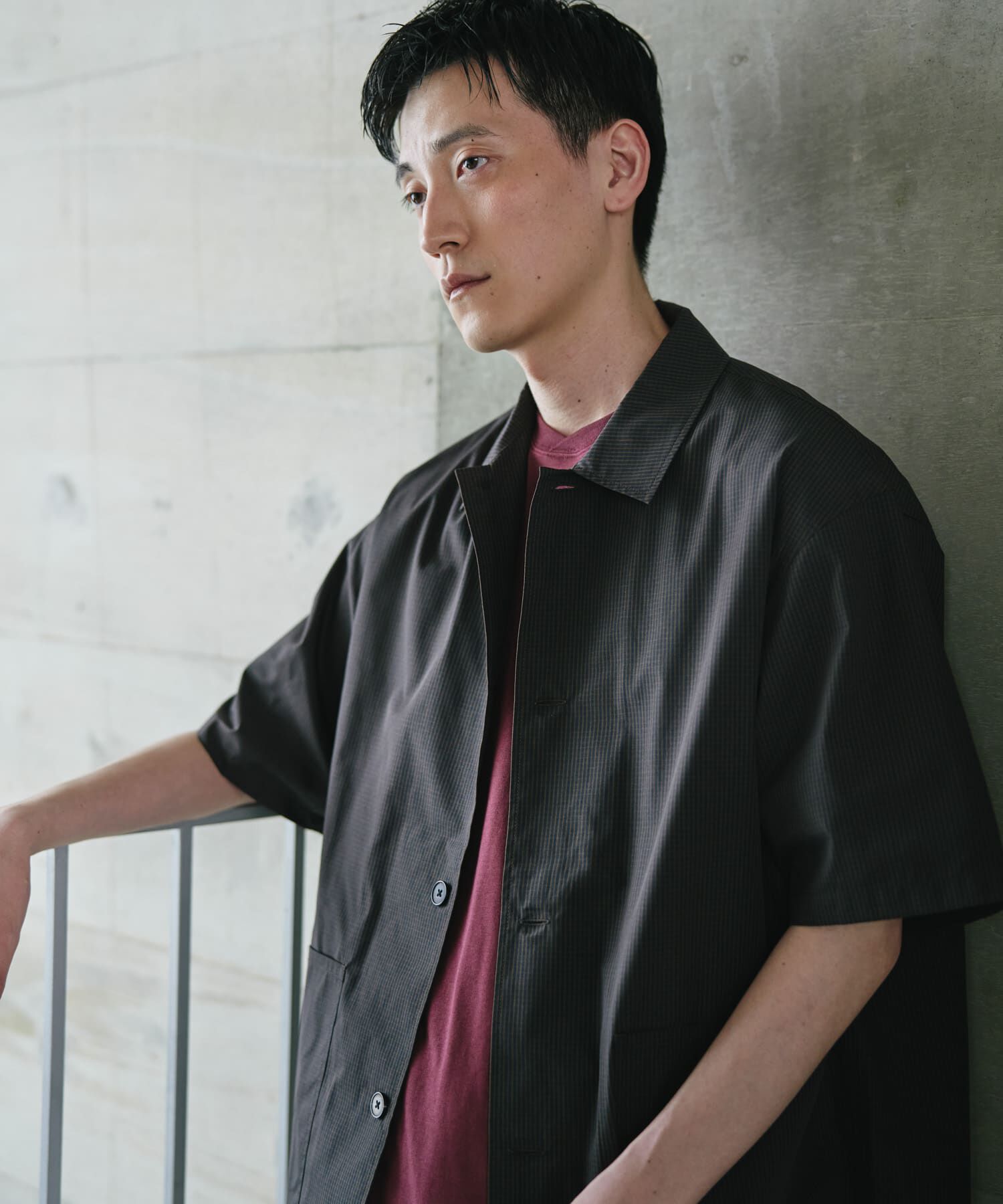 URBAN RESEARCH DOORS「『速乾/ｲｰｼﾞｰｹｱ/UVｶｯﾄ』『URTECH』Aircare ｼｮｰﾄｽﾘｰﾌﾞｼｬ 」|シャツ・ブラウス|ネイビー