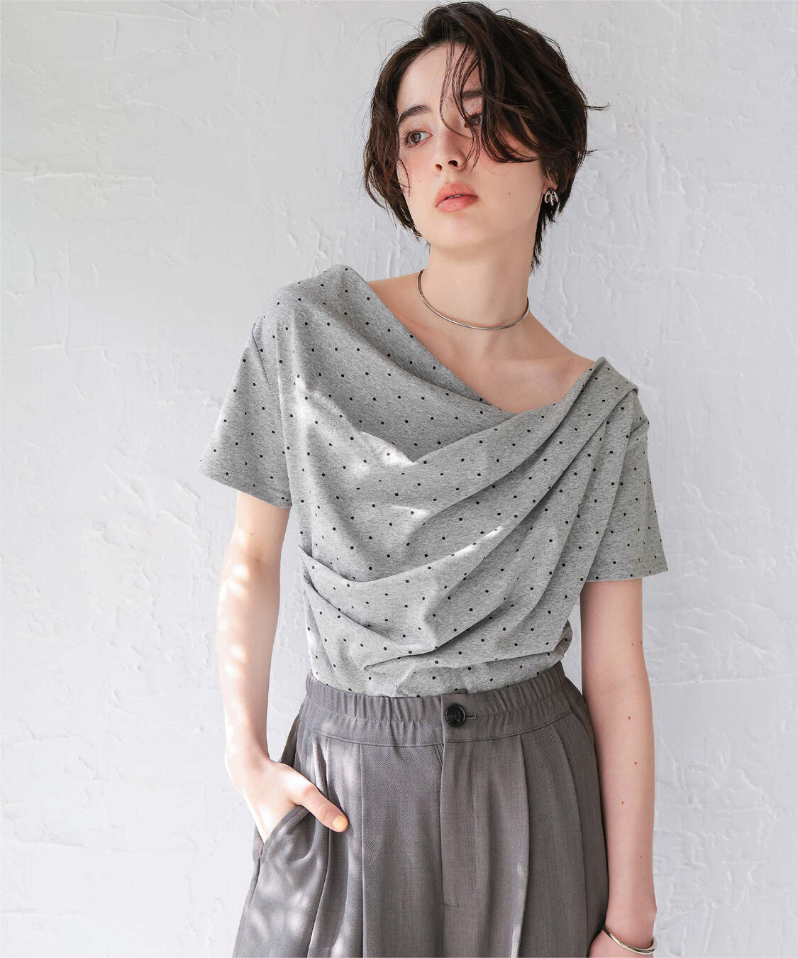titivate「オフショルダーハーフスリーブTシャツ」|Tシャツ・カットソー|