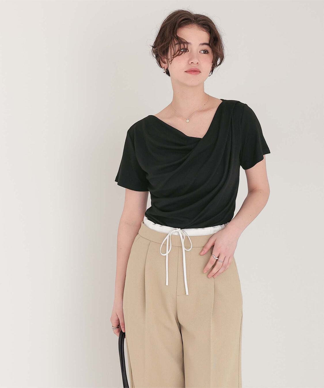 titivate「オフショルダーハーフスリーブTシャツ」|Tシャツ・カットソー|