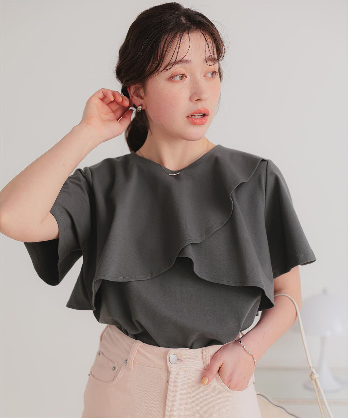 titivate「機能性カットソーフレアデザイントップス」|Tシャツ・カットソー|チャコール