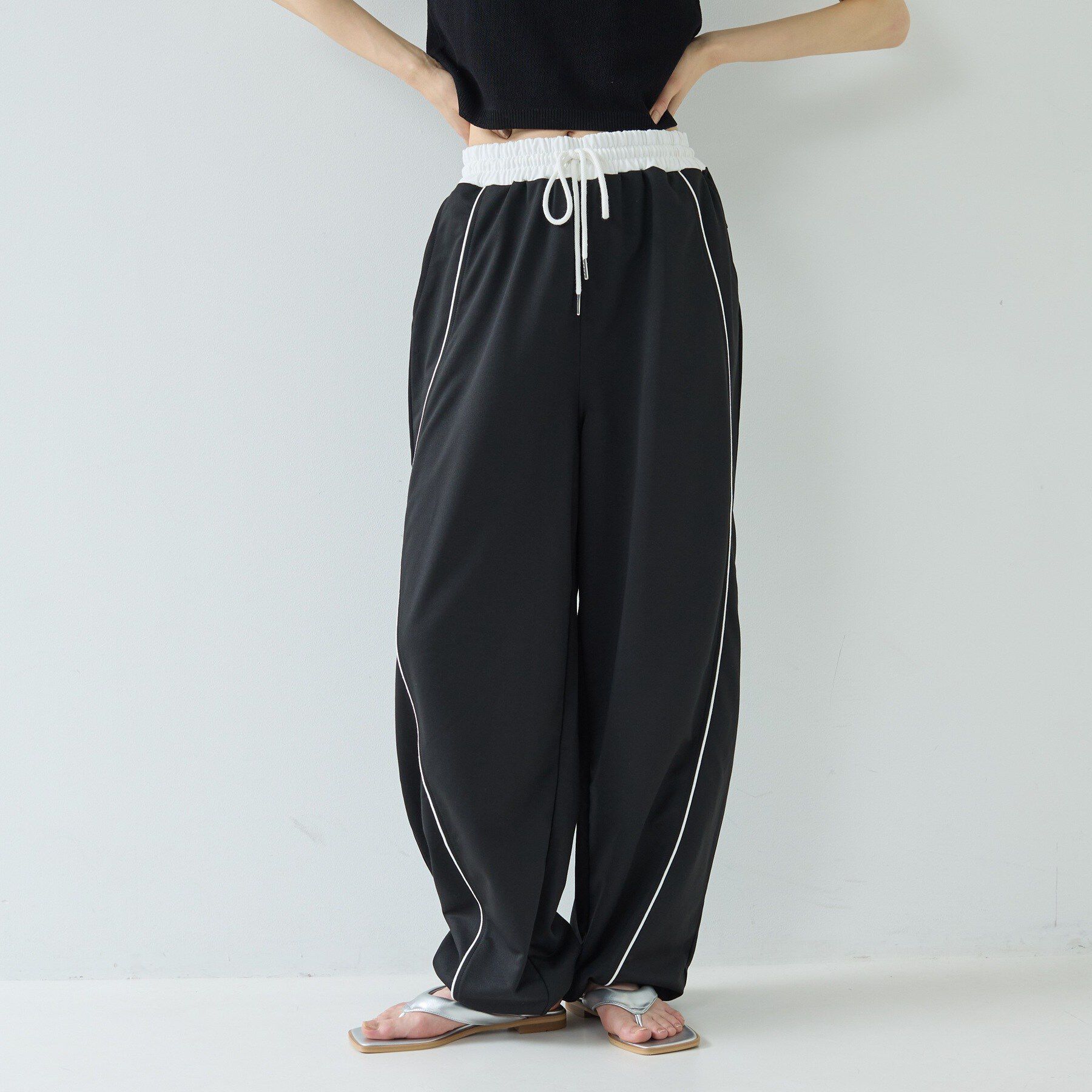 GALLEST「【一部店舗限定】パイピング裏毛ワイドパンツ」|その他|ブラック(519)