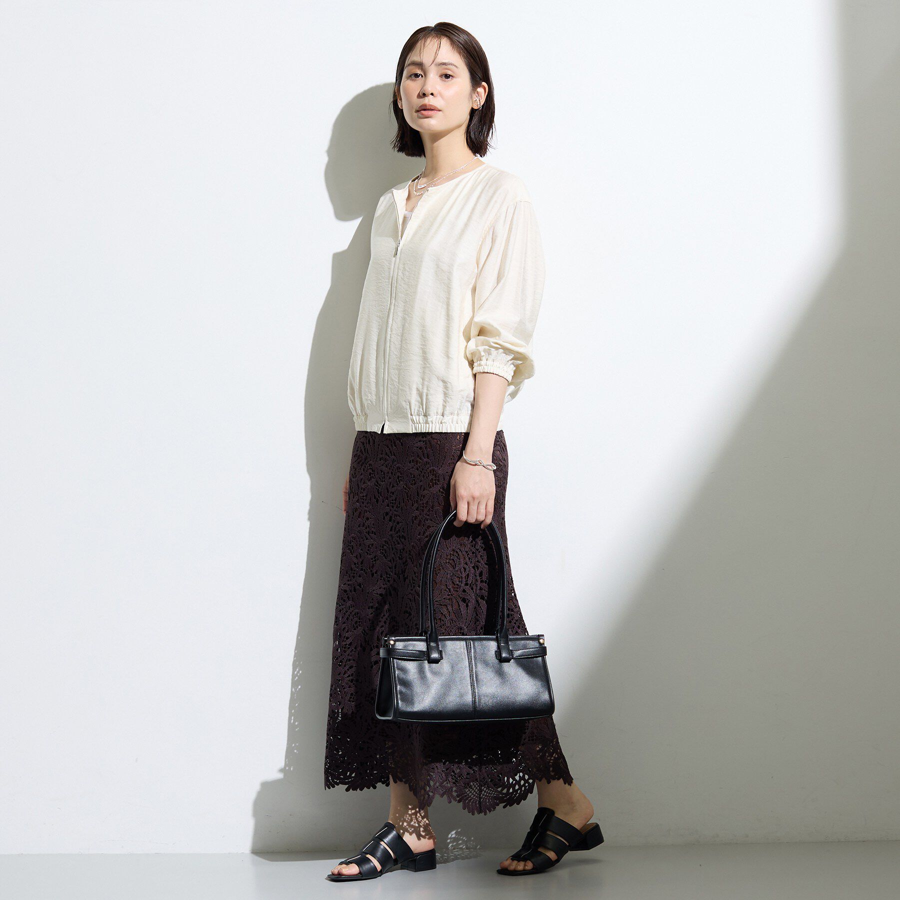INDIVI「【キレイめ】シンプルノーカラーブルゾン」|ブルゾン・スタジャン|