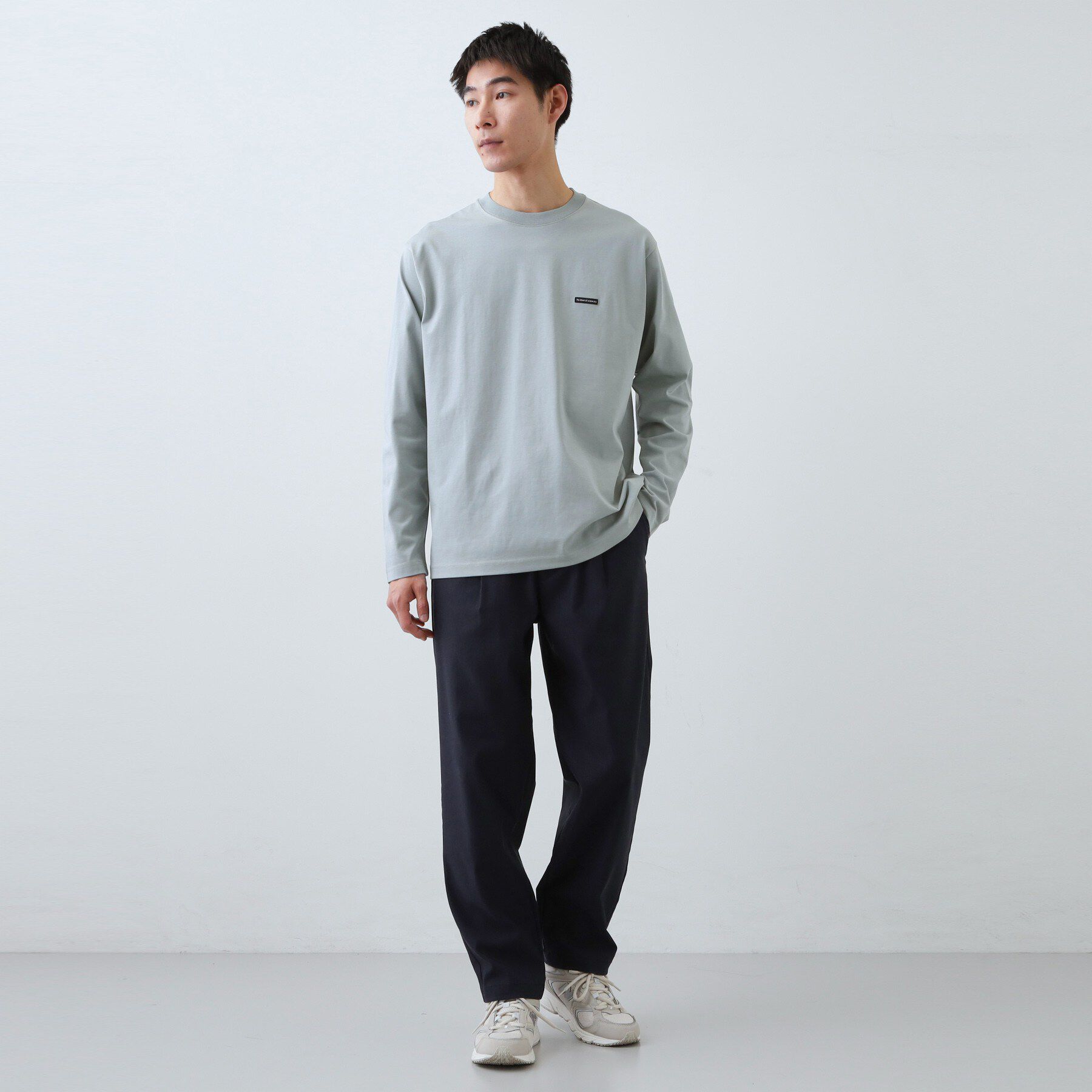 THE SHOP TK「【スタイルを選ばず着られる】ワンポイント 長袖Tシャツ 洗濯機OK/UVカット/毛玉になりにくい」|Tシャツ・カットソー|