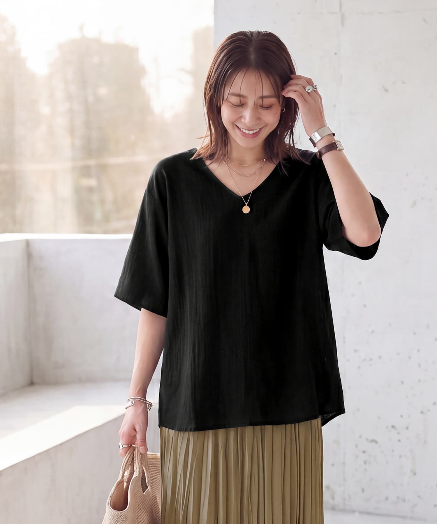 STYLE DELI「微シアー楊柳VネックTシャツ型ブラウス」|シャツ・ブラウス|ブラック