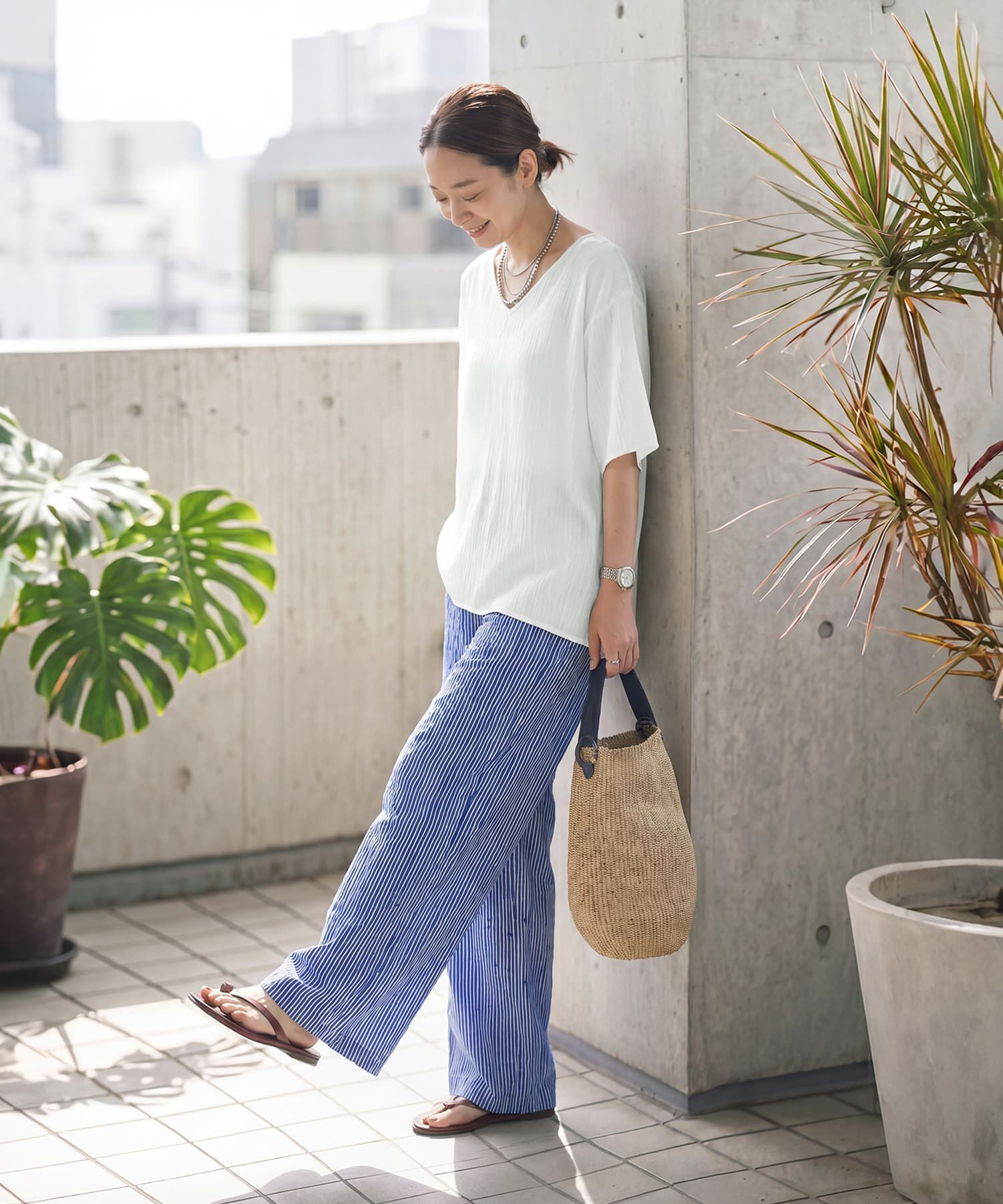 STYLE DELI「微シアー楊柳VネックTシャツ型ブラウス」|シャツ・ブラウス|