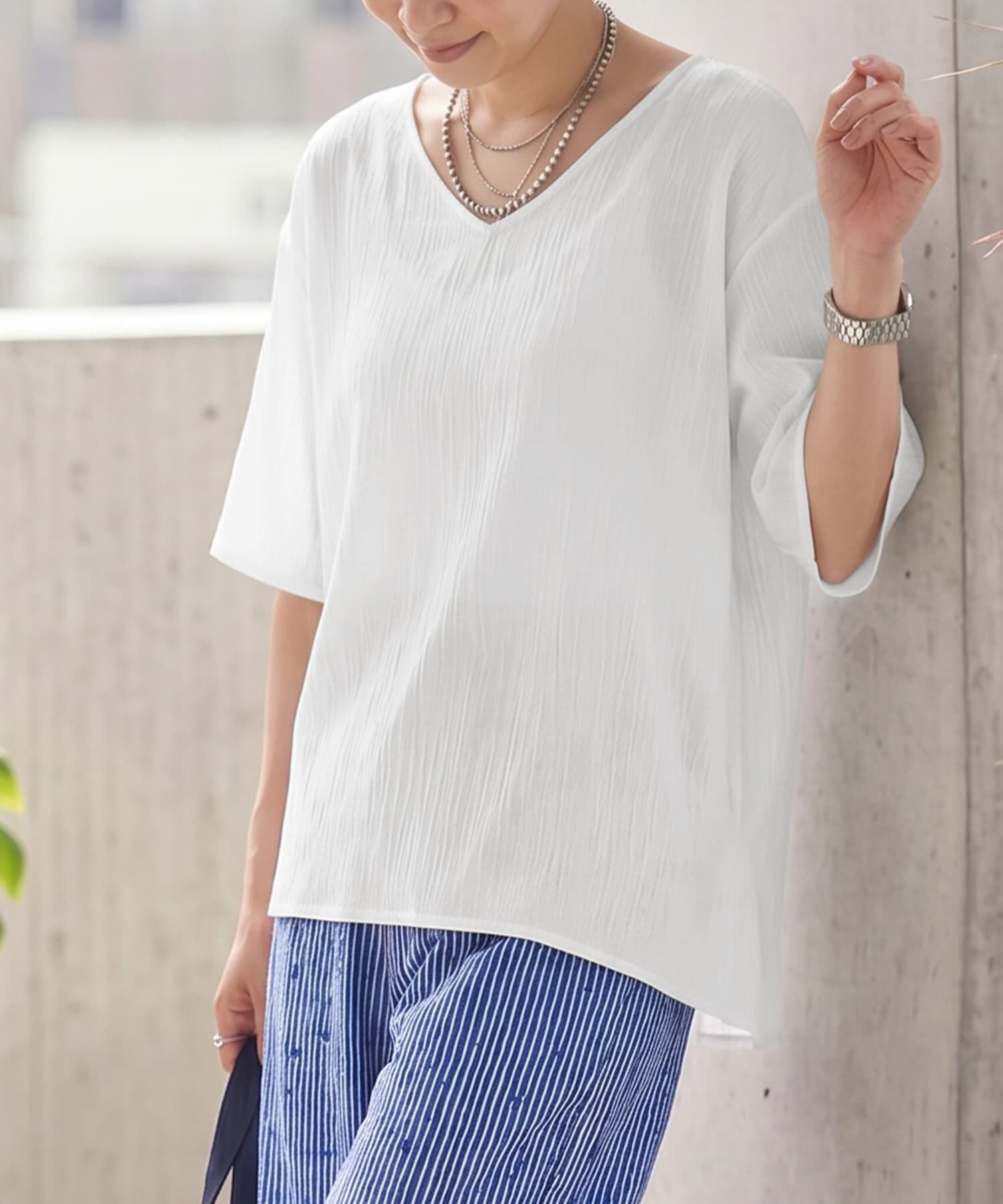 STYLE DELI「微シアー楊柳VネックTシャツ型ブラウス」|シャツ・ブラウス|