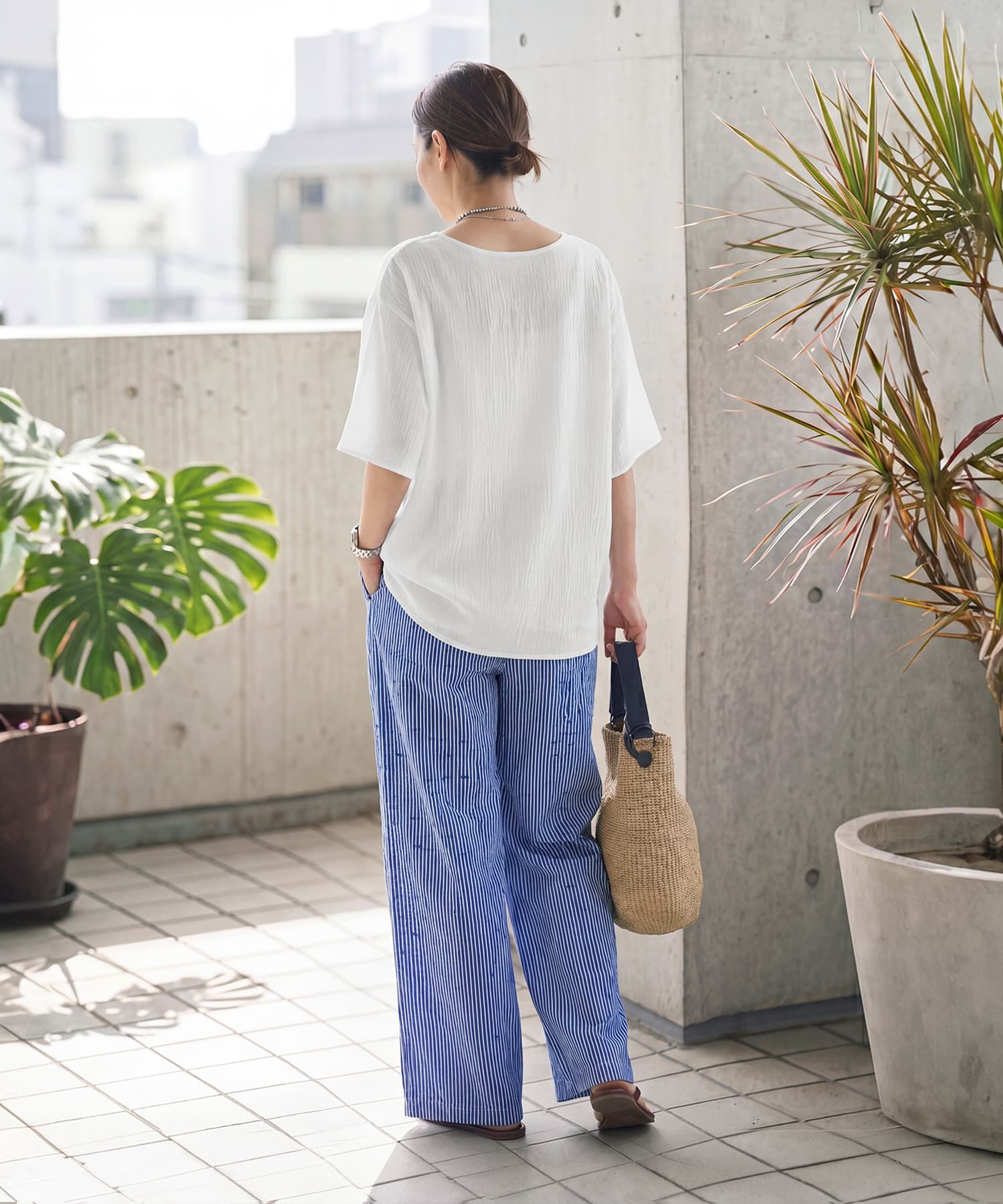 STYLE DELI「微シアー楊柳VネックTシャツ型ブラウス」|シャツ・ブラウス|