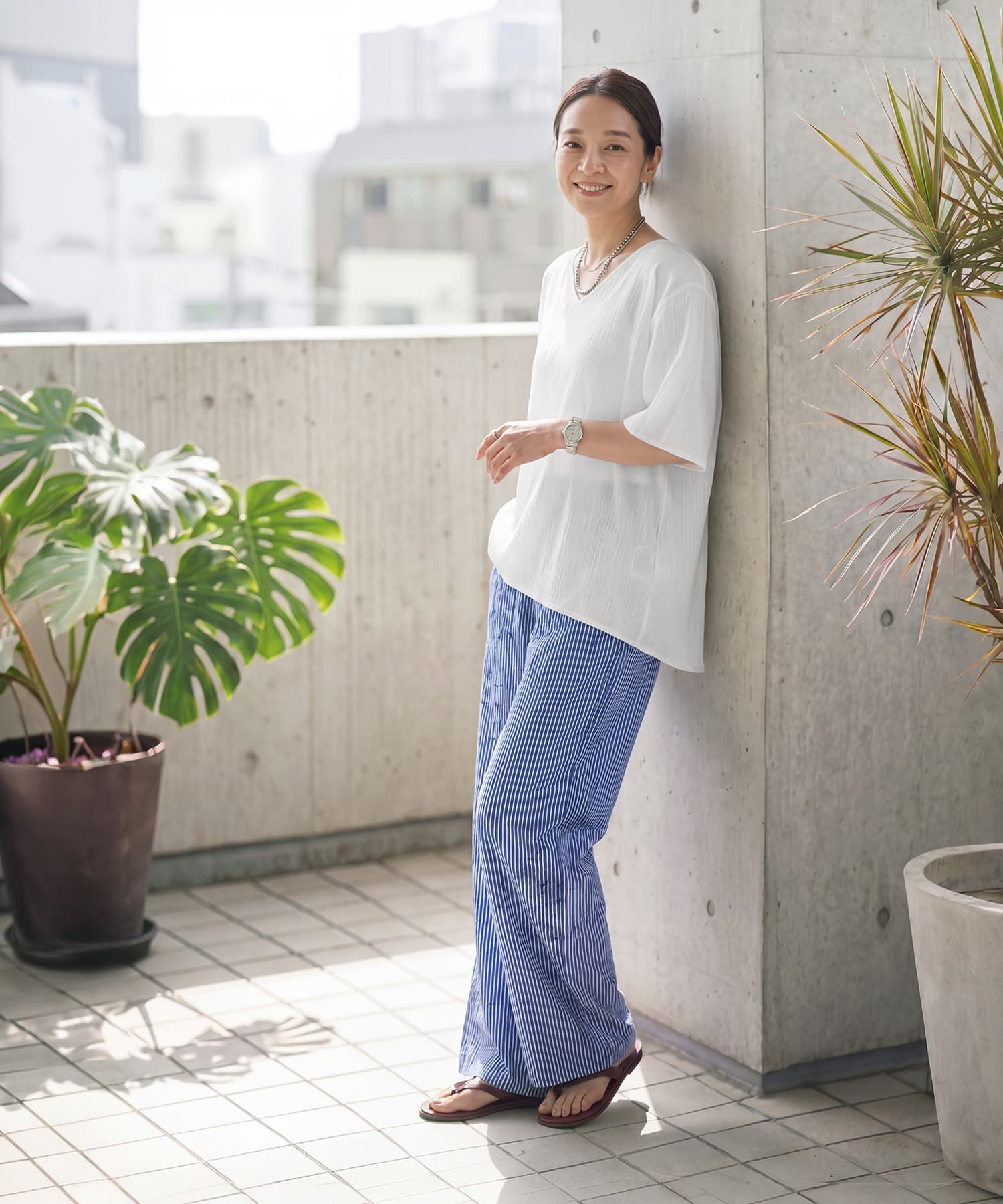 STYLE DELI「微シアー楊柳VネックTシャツ型ブラウス」|シャツ・ブラウス|