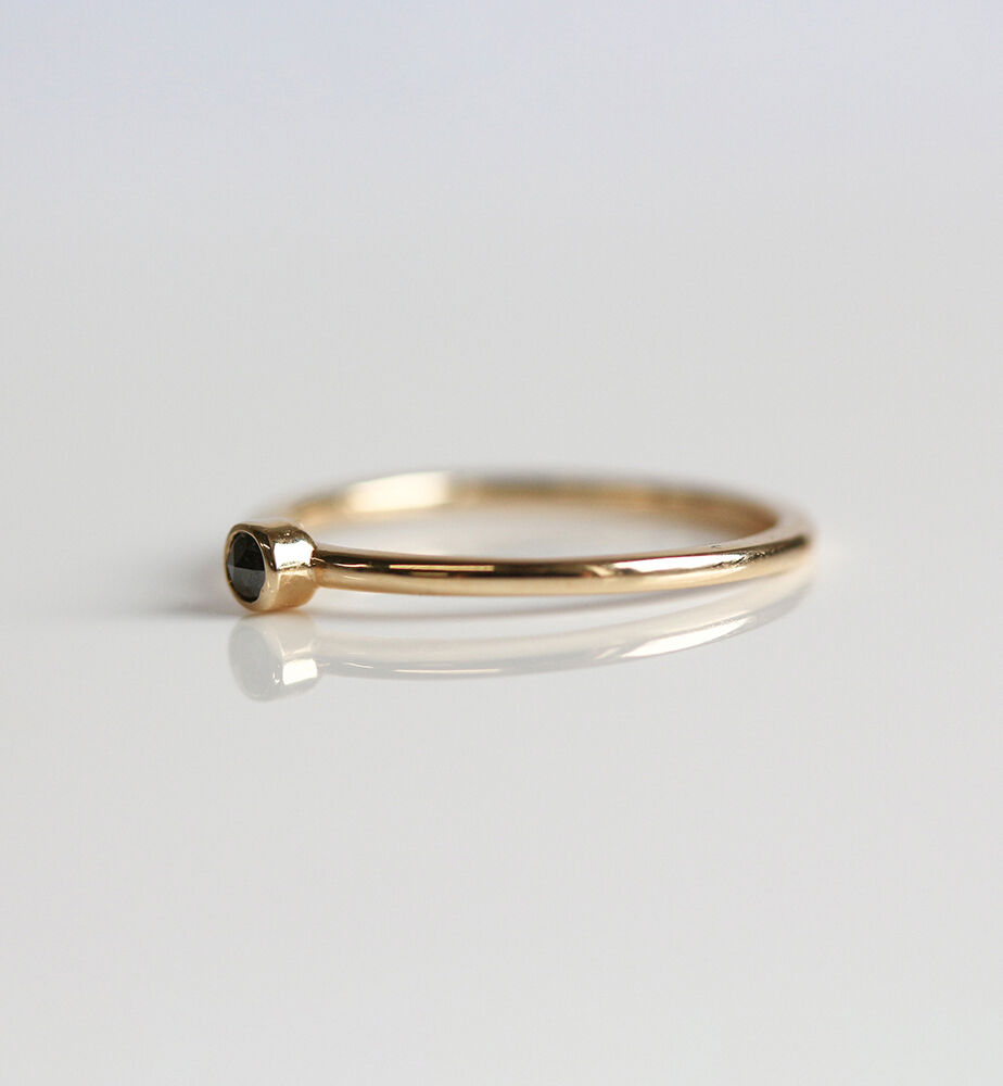  「一石 ブラックダイヤモンド 0.05ct リング | K10YG」|リング|