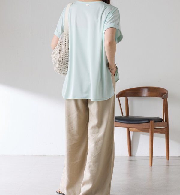 「【伸びるサテン素材/吸湿速乾/インナーにも◎】ストレッチサテンTシャツ」|Tシャツ・カットソー|