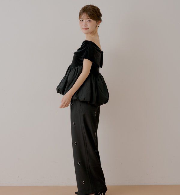  「【SALON  by Chico】前後2オフショルバルーンペプラムベロアトップス」|Tシャツ・カットソー|