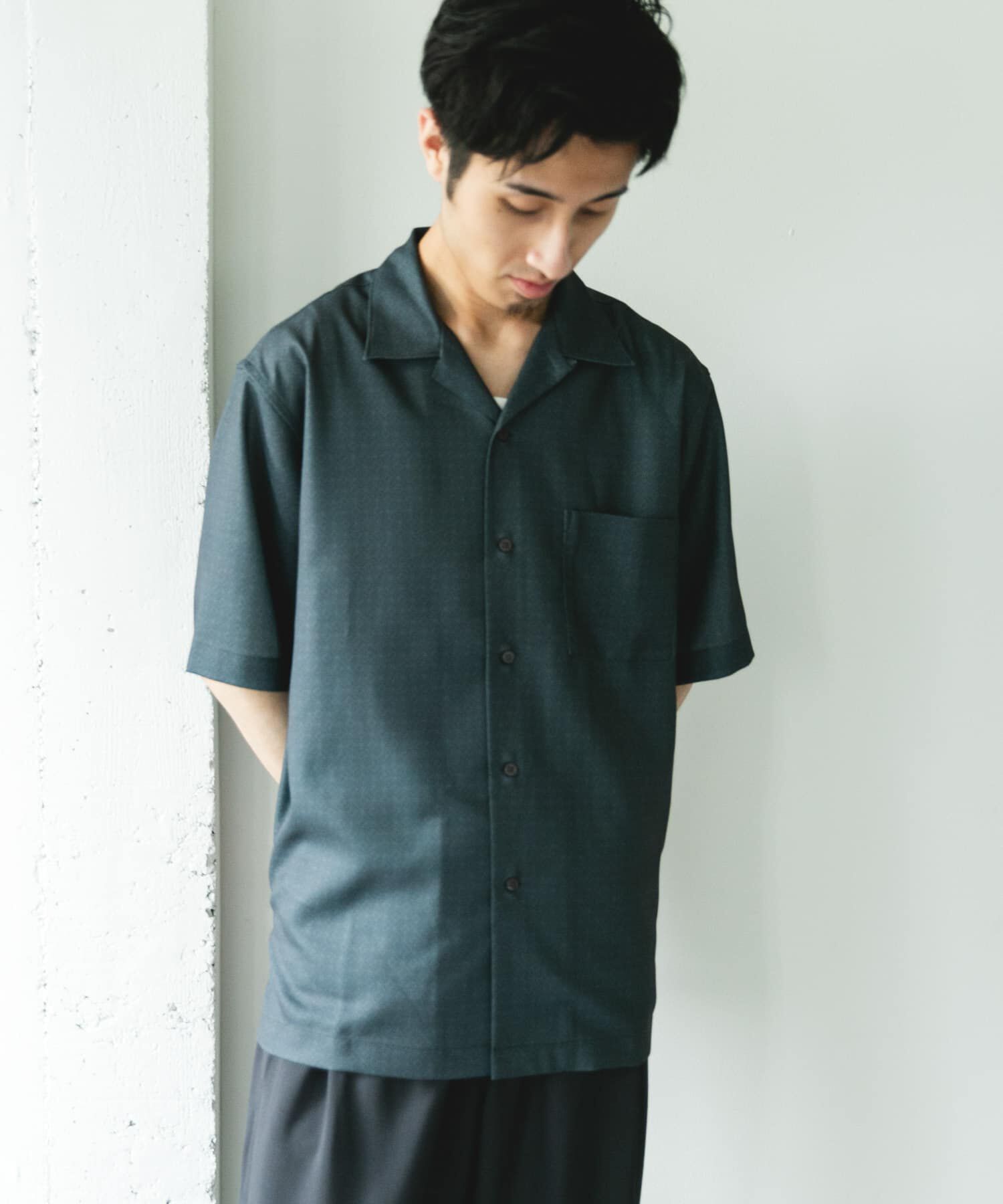 URBAN RESEARCH DOORS「セオアルファアプリントオープンカラーシャツ」|シャツ・ブラウス|