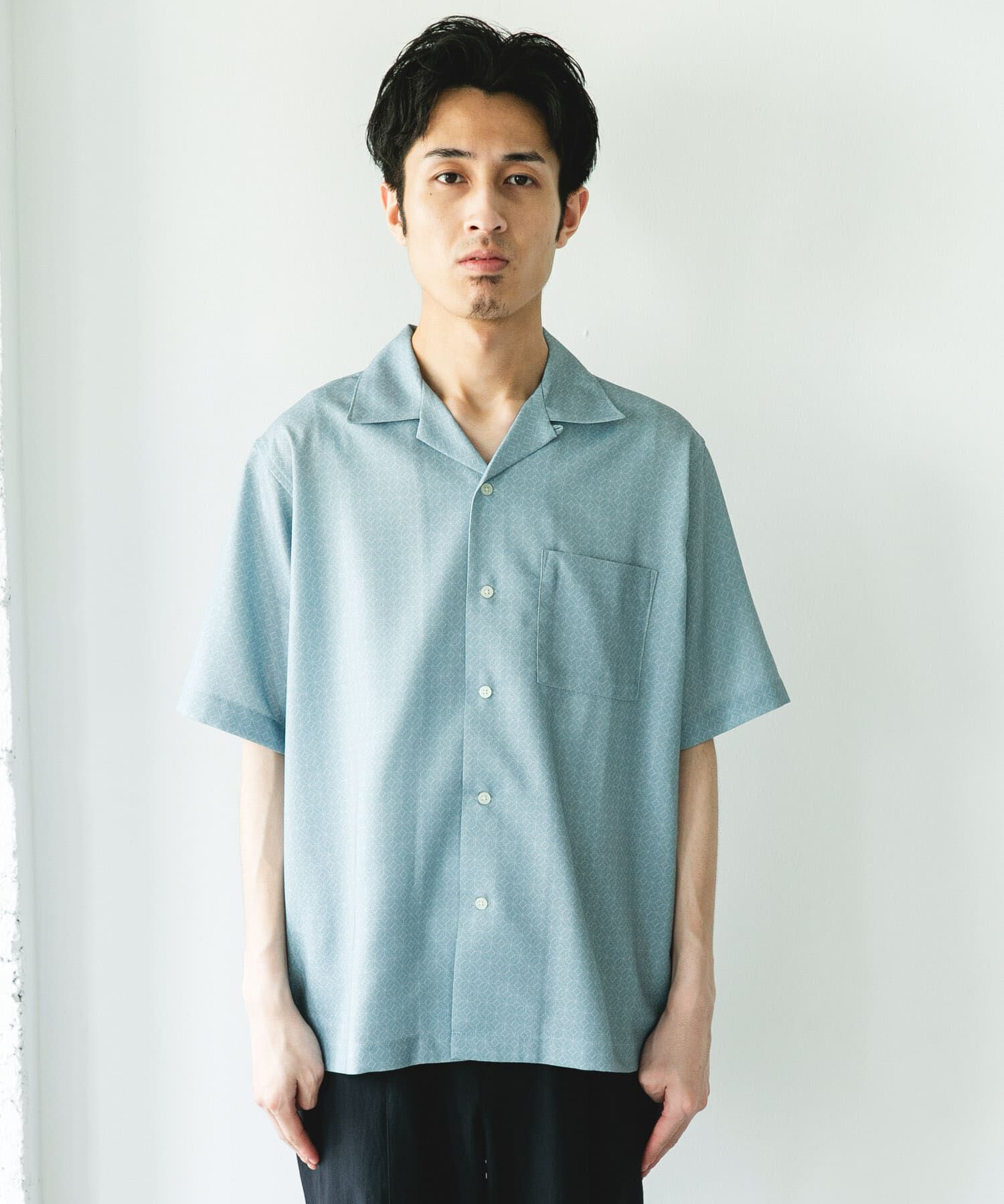 URBAN RESEARCH DOORS「セオアルファアプリントオープンカラーシャツ」|シャツ・ブラウス|