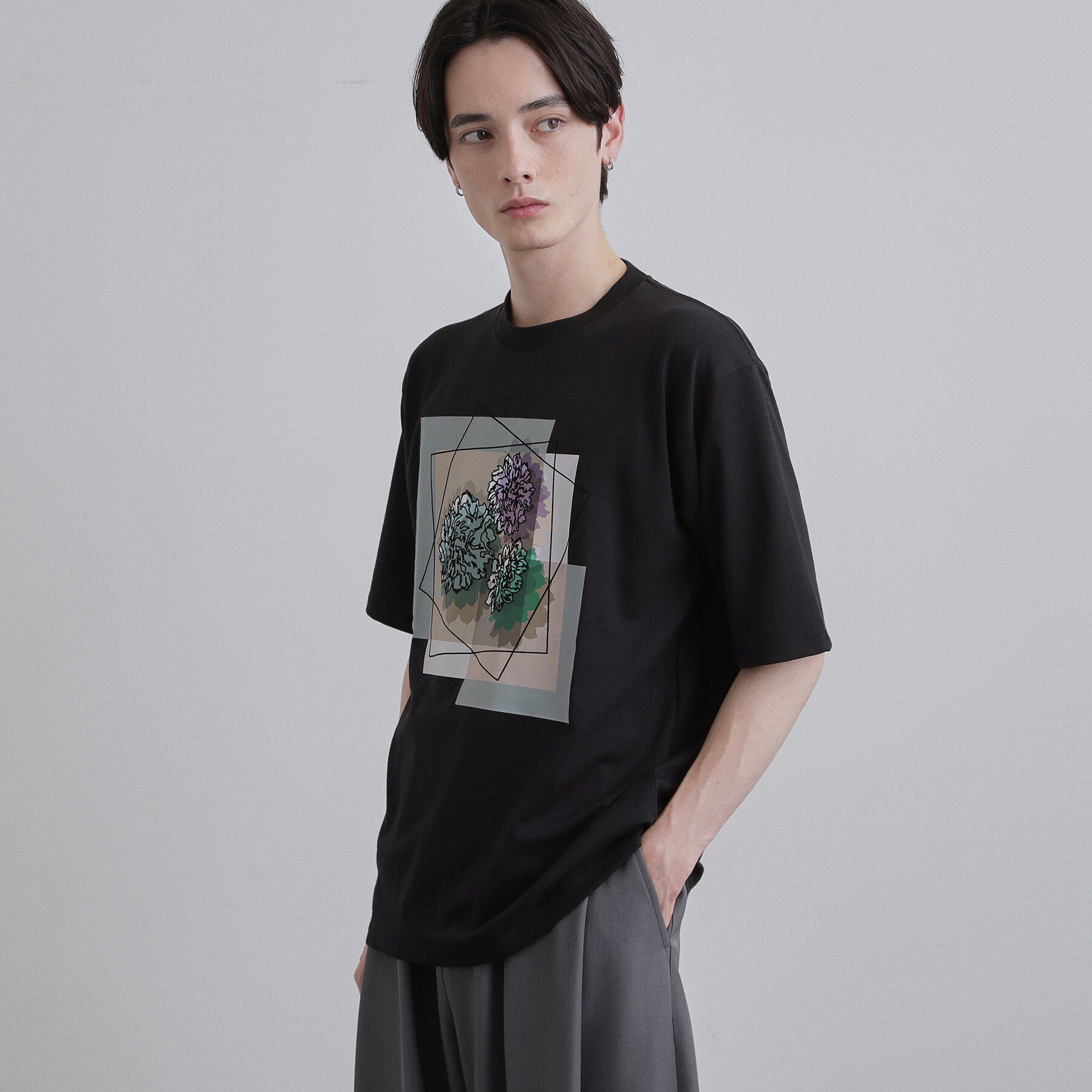 tk.TAKEO KIKUCHI「フラワープリントTシャツ」|Tシャツ・カットソー|ブラック(019)