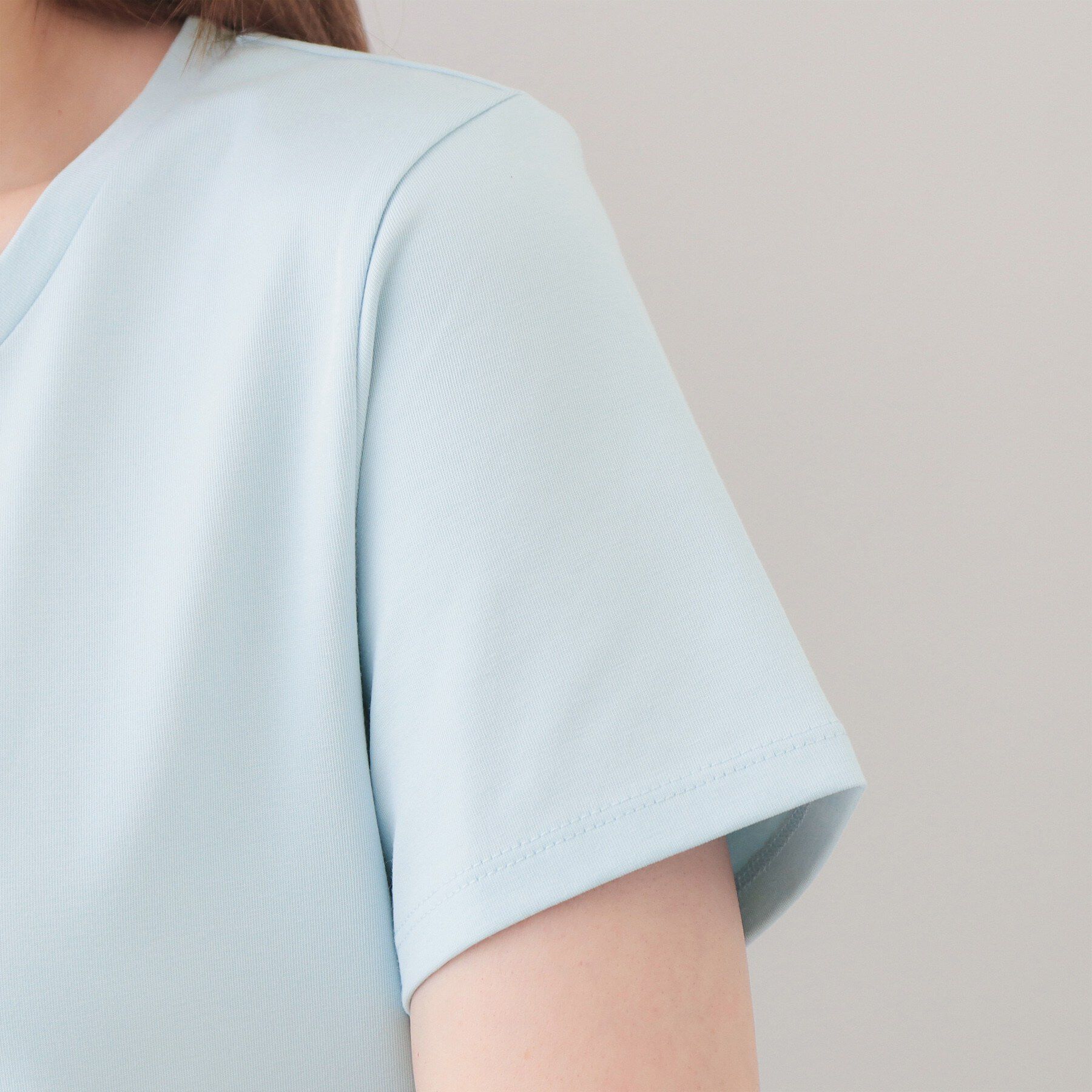 index「【UVケア／接触冷感／吸水速乾】薄手なのに透けにくい！ベーシックTシャツ《洗濯機OK／S～3L／6c」|Tシャツ・カットソー|