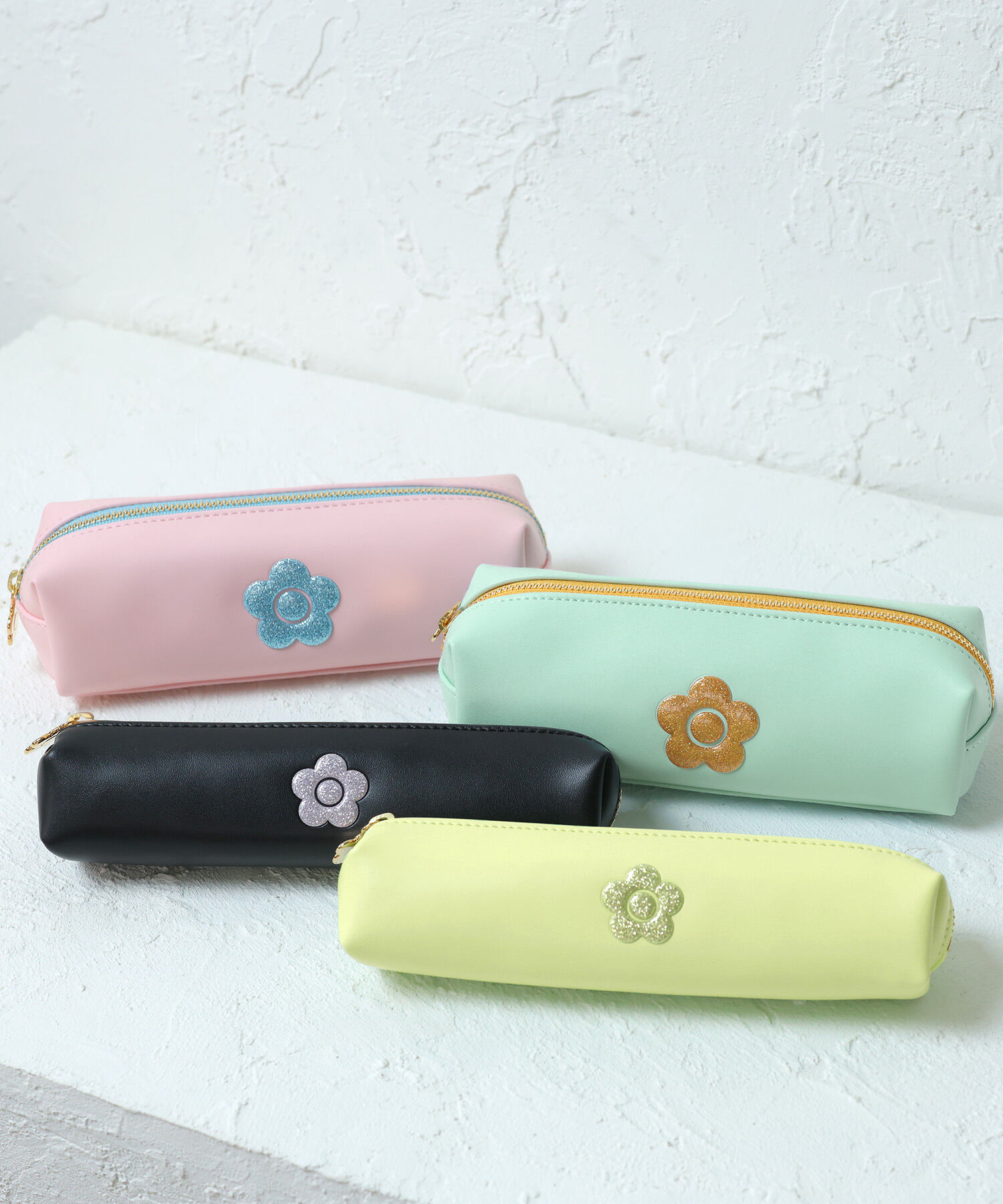 MARY QUANT「グリッターデイジー スクエアペンケースS」|ポーチ|