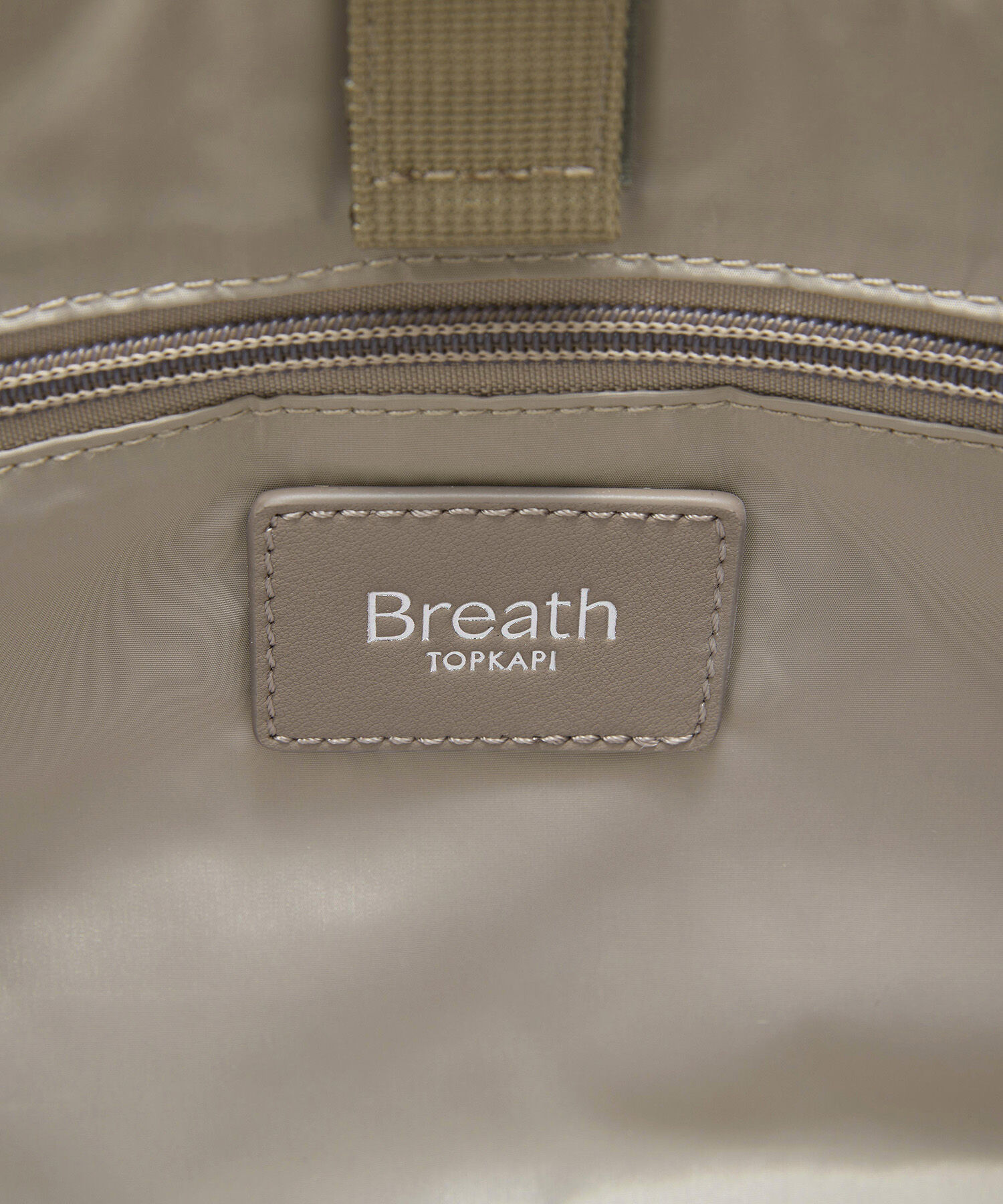 TOPKAPI BREATH「【Breath TOPKAPI】PRIM プリム ナイロン スクエア トートバッグ チャーム付き　A4/ 軽量 【撥水】+-」|トートバッグ|