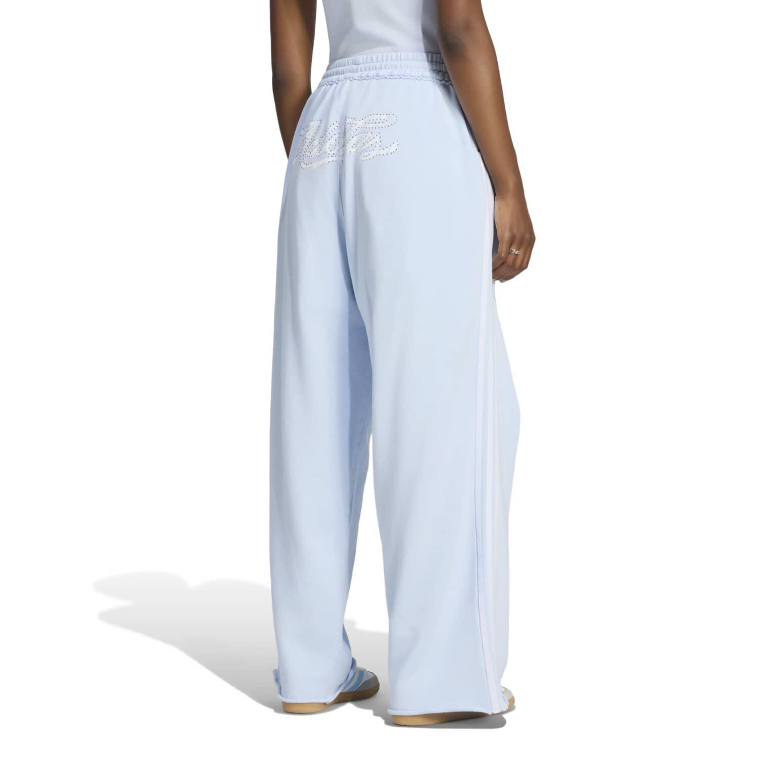 adidas「【ADIDAS ｳｪｱ】W GFX SWEAT PANT(BADIGIRL)」|チノ|