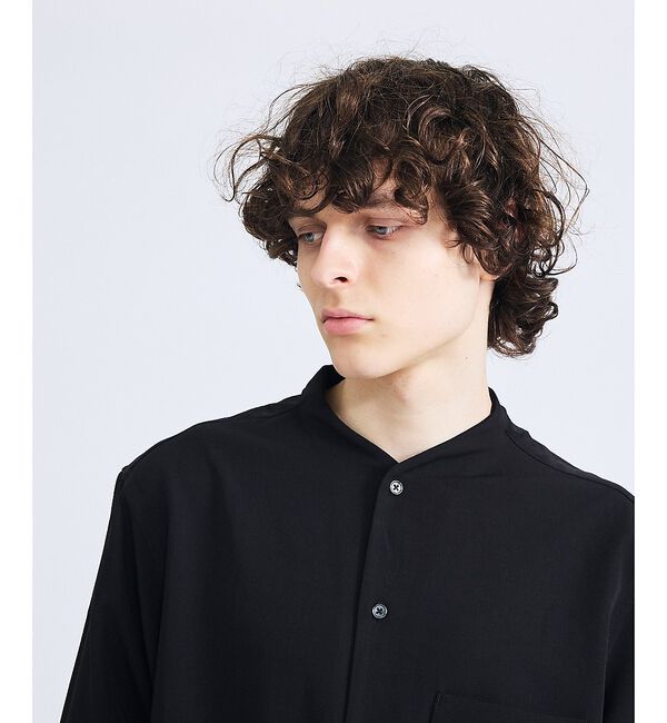 ABAHOUSE「デニムライク シャンブレー カラーレスシャツ / バンドカラーシャツ / 変形襟」|シャツ・ブラウス|