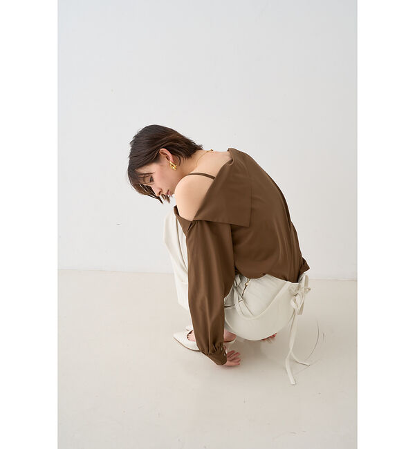 Rouge vif「【新色登場】【一部店舗限定】アシメオフショルブラウス」|シャツ・ブラウス|