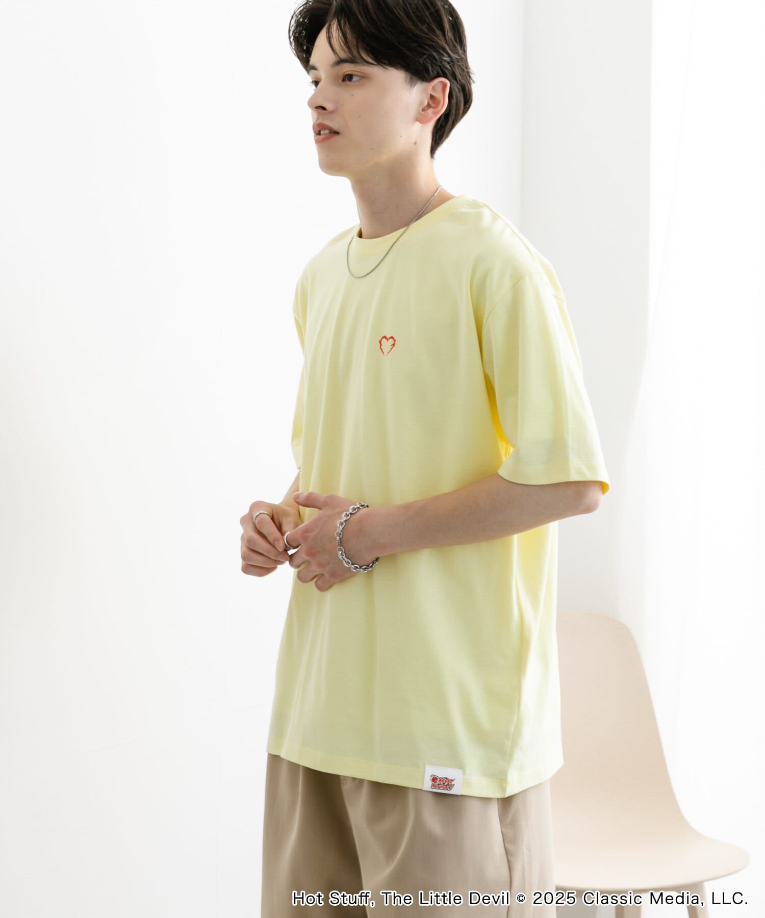 SENSE OF PLACE by URBAN RESEARCH「『別注』HOT STUFF&times;SENSE OF PLACE　 プリントTシャツ A」|Tシャツ・カットソー|イエロー