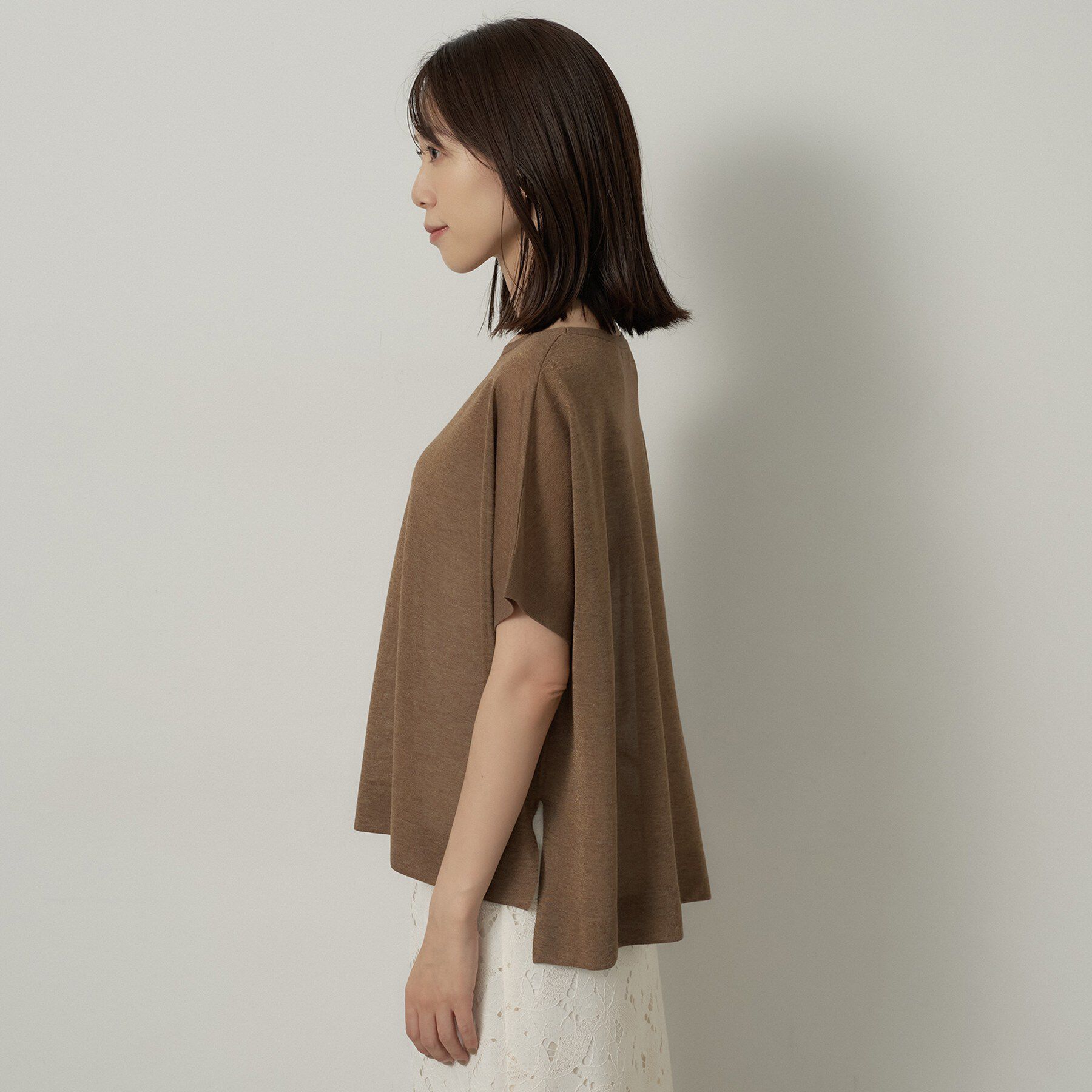 UNTITLED「【アンサンブル可/品のある透け感】Tシャツ風ニットトップス」|ニット・セーター|