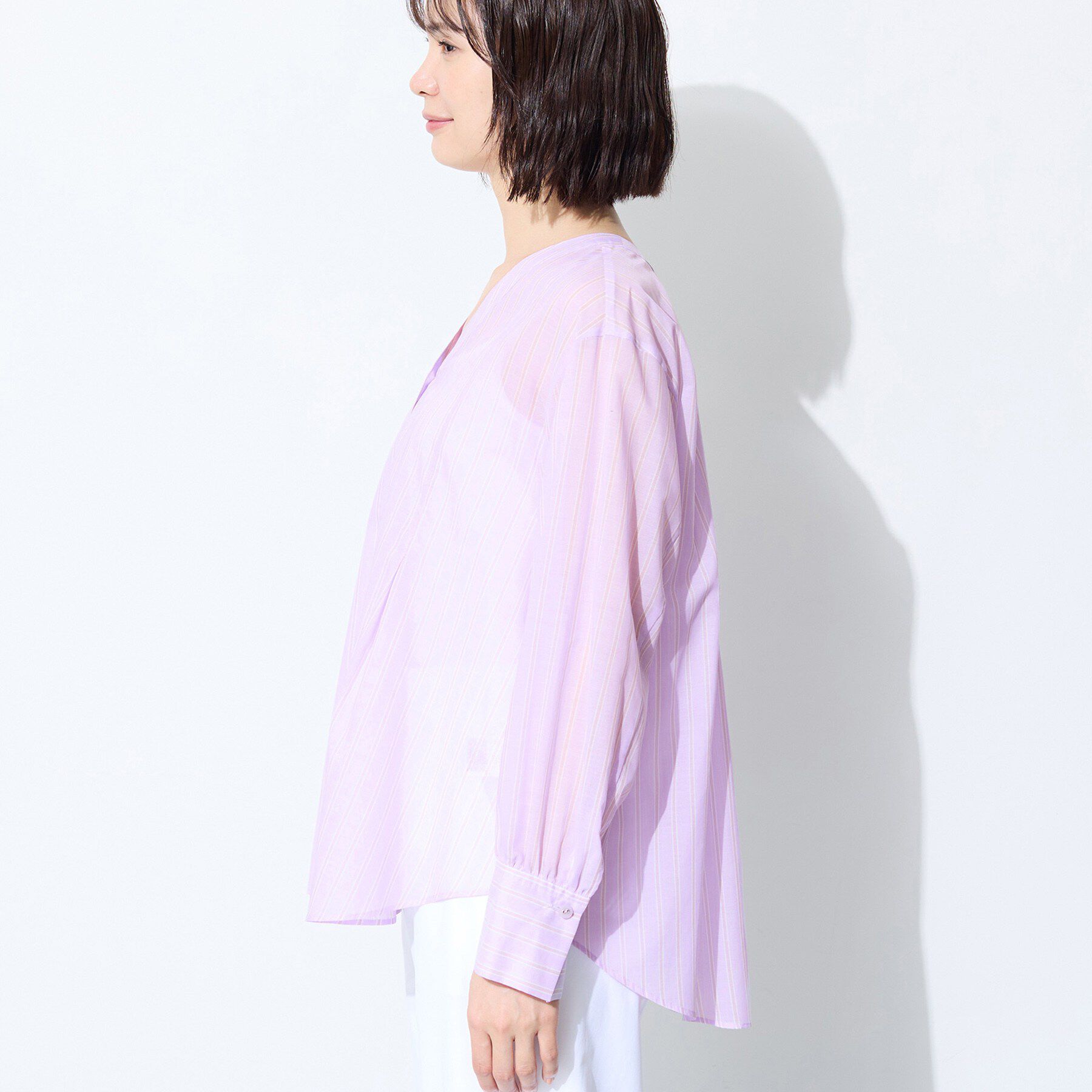 INDIVI「【洗える／軽やか】無地＆ストライプ柄 切替タックブラウス」|シャツ・ブラウス|