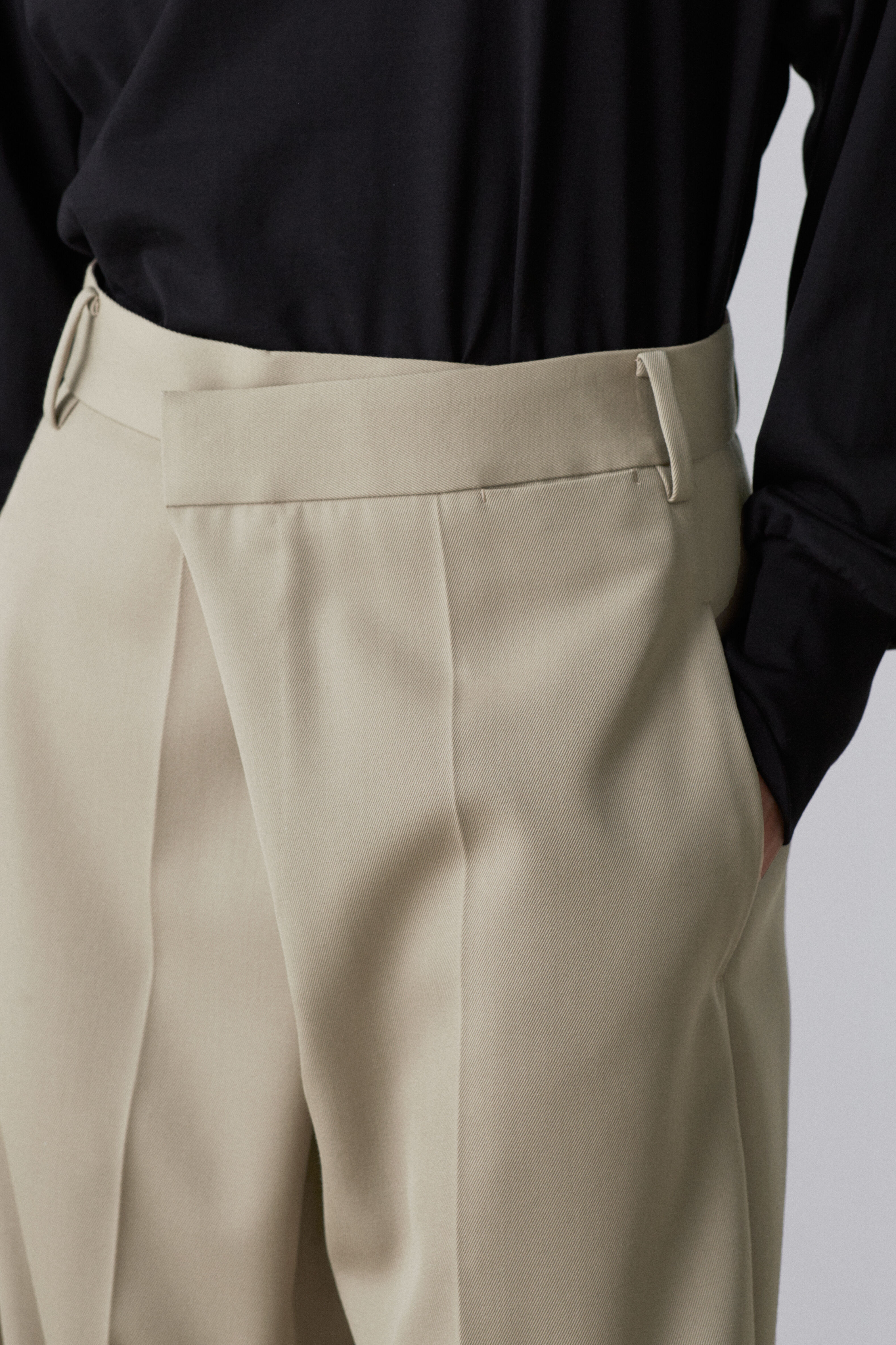 YLEVE 「YLEVE / WOOL SURGE TROUSERS」|その他|
