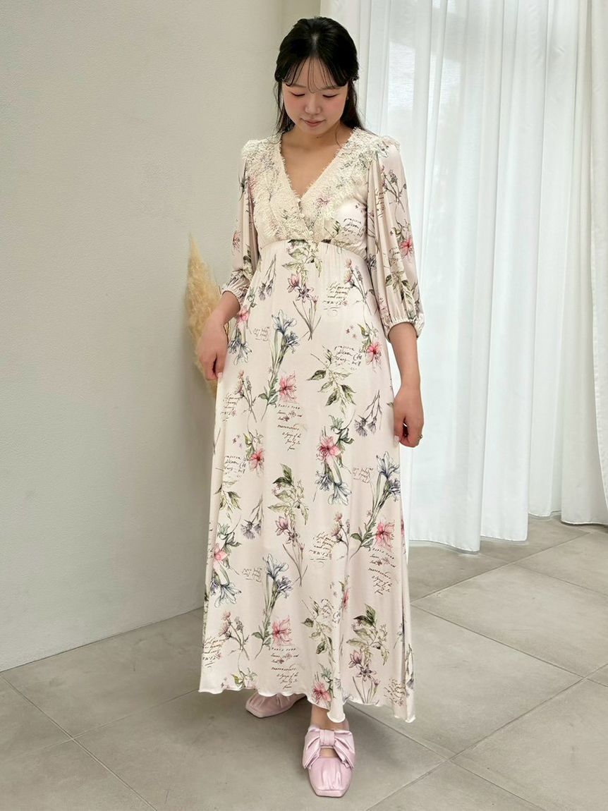SNIDEL HOME「カシュクールレースカップインワンピース」|ルームウェア|
