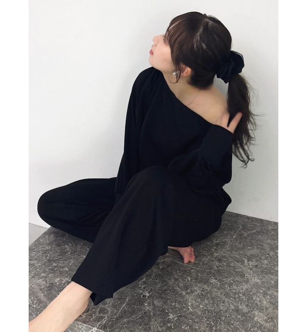 dazzlin「【吉田朱里】タックスリーブオフショルスウェット ※BLACK WEB限定カラー」|スウェット・ジャージ|