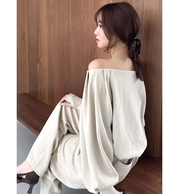 dazzlin「【吉田朱里】タックスリーブオフショルスウェット ※BLACK WEB限定カラー」|スウェット・ジャージ|