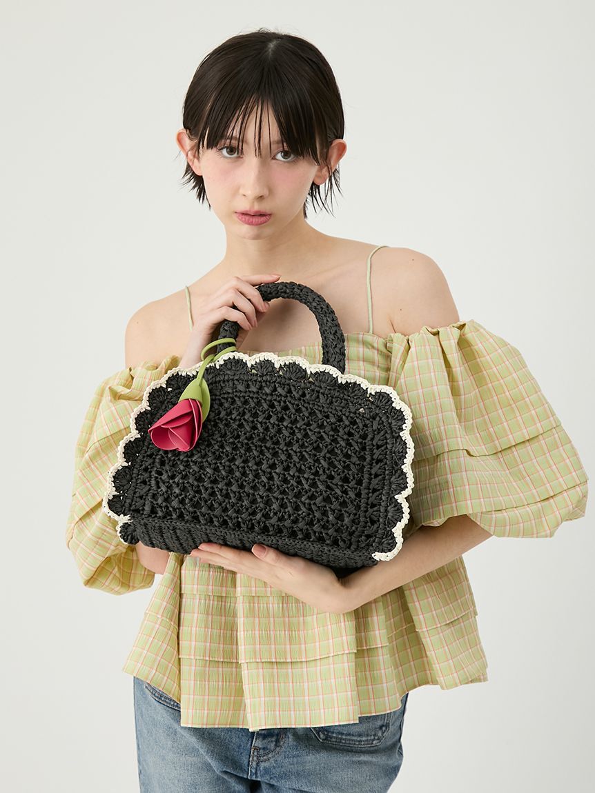 LILY BROWN「フラワーチャーム付きラッフルかごバッグ」|かごバッグ|