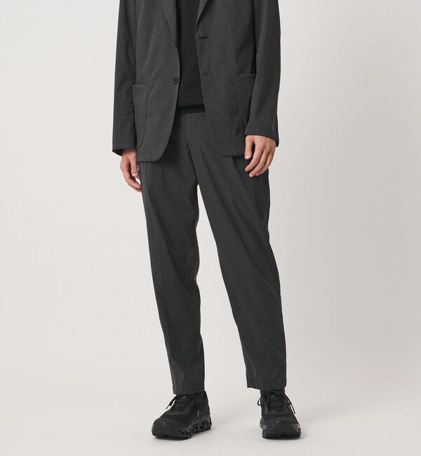 UNITED ARROWS「ウェザーコンフォート メランジ キャロット 1プリーツパンツ 撥水 ヨコストレッチ」|チノ|DK.GRAY