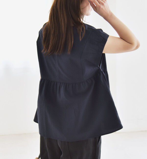 quaranciel「quaranciel:〈洗濯機可能〉ミニサッカー タックギャザー フレンチスリーブ ブラウス」|シャツ・ブラウス|
