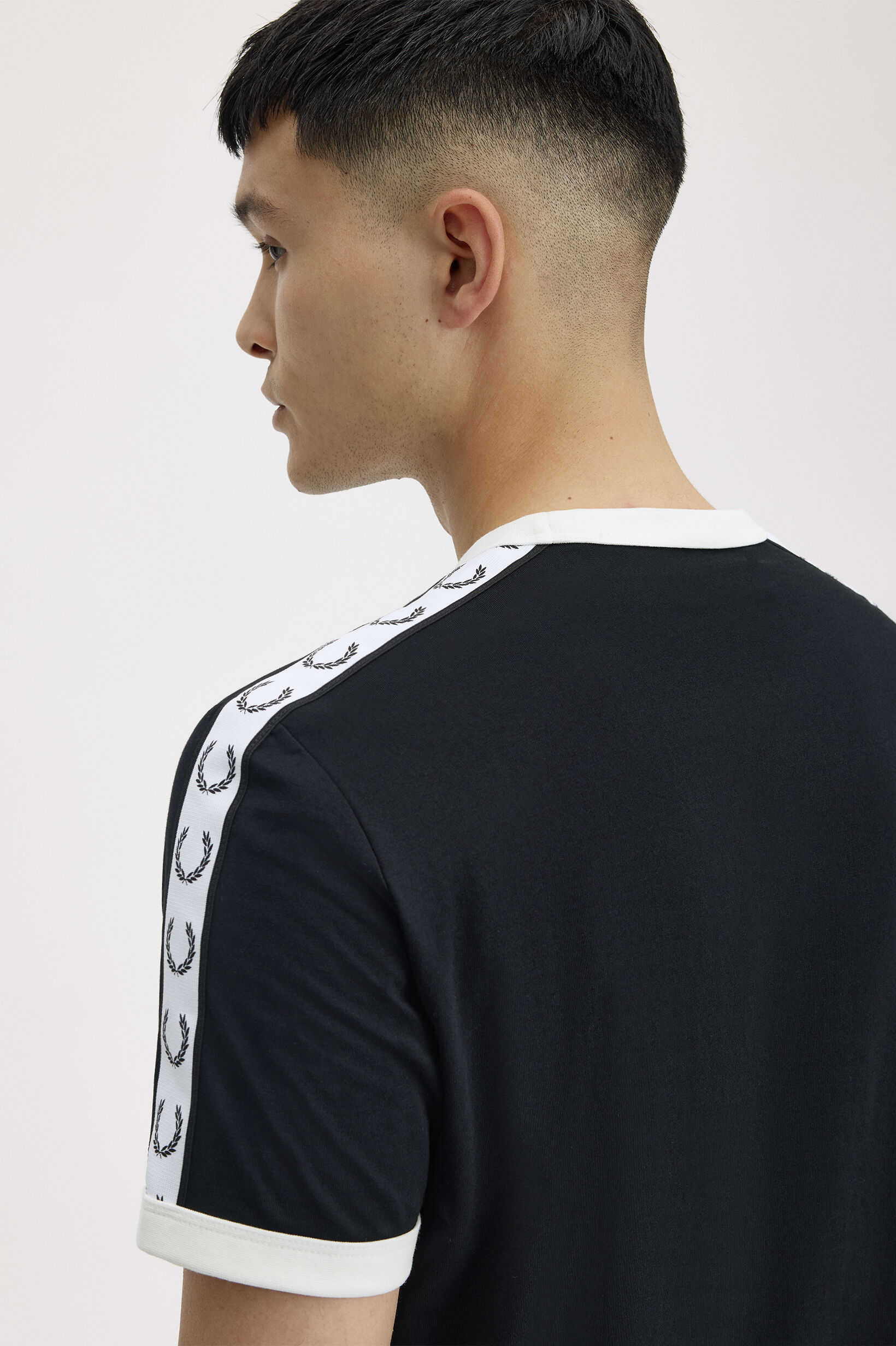 FRED PERRY 「Taped Ringer T-Shirt／テープリンガーＴシャツ」|Tシャツ・カットソー|