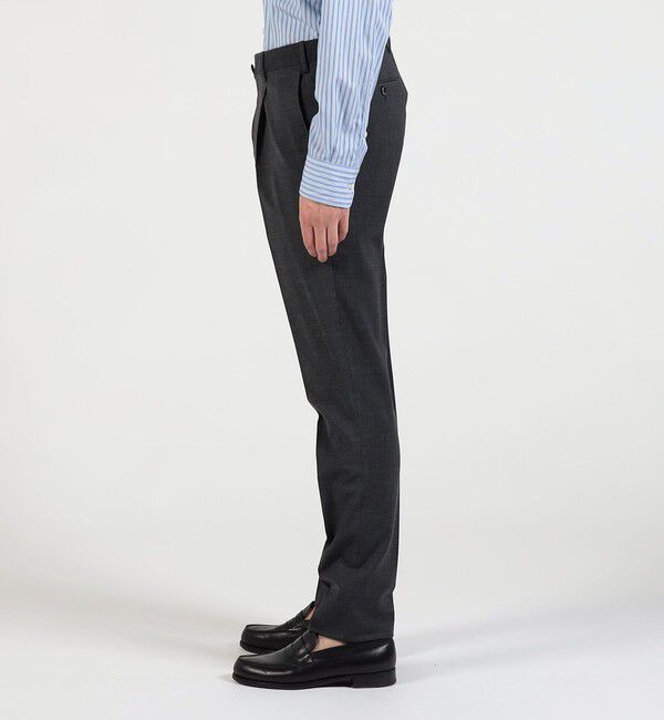 TOMORROWLAND BUYING WEAR「PT TORINO Gentleman Fit ポリエステルウール 1プリーツ スリムスラックス」|スラックス|