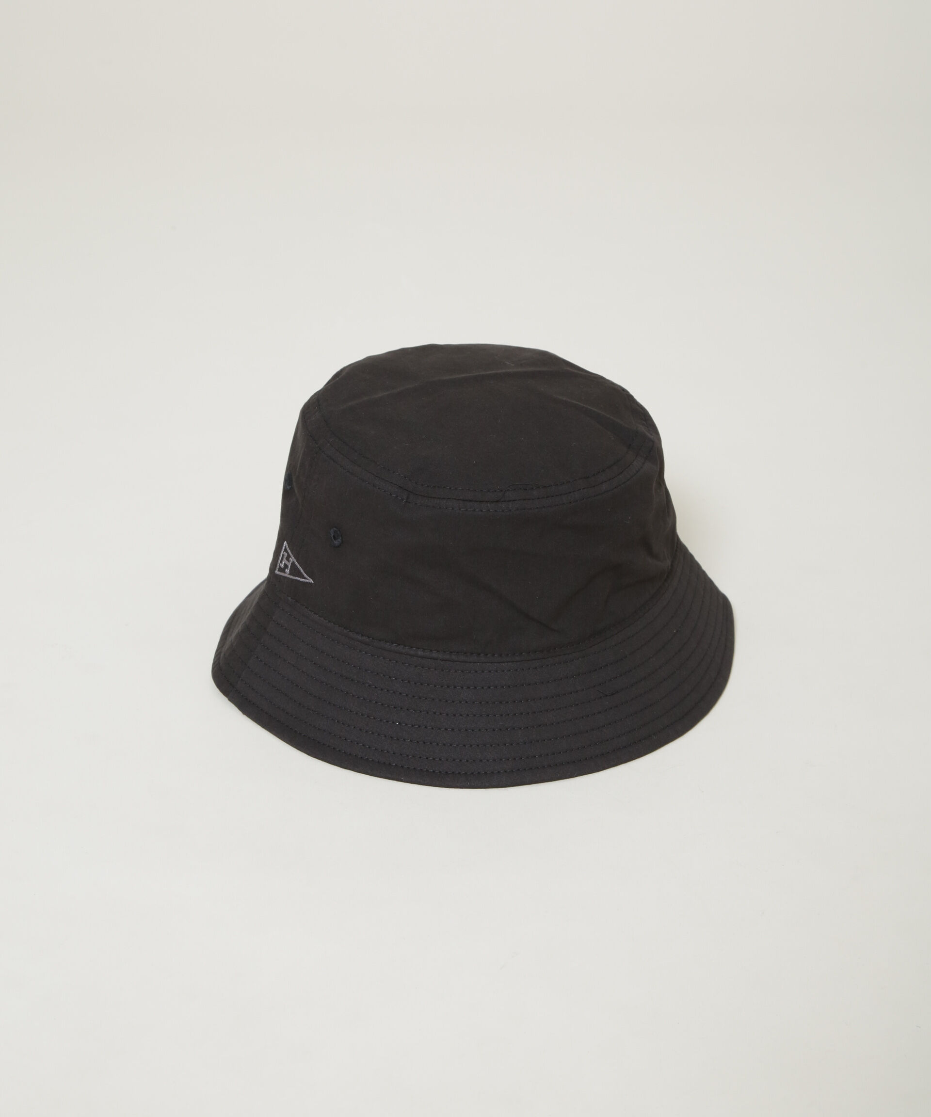 nano･universe「Healthknit/別注 ワンポイント刺繍ライトHAT」|キャップ・キャスケット|