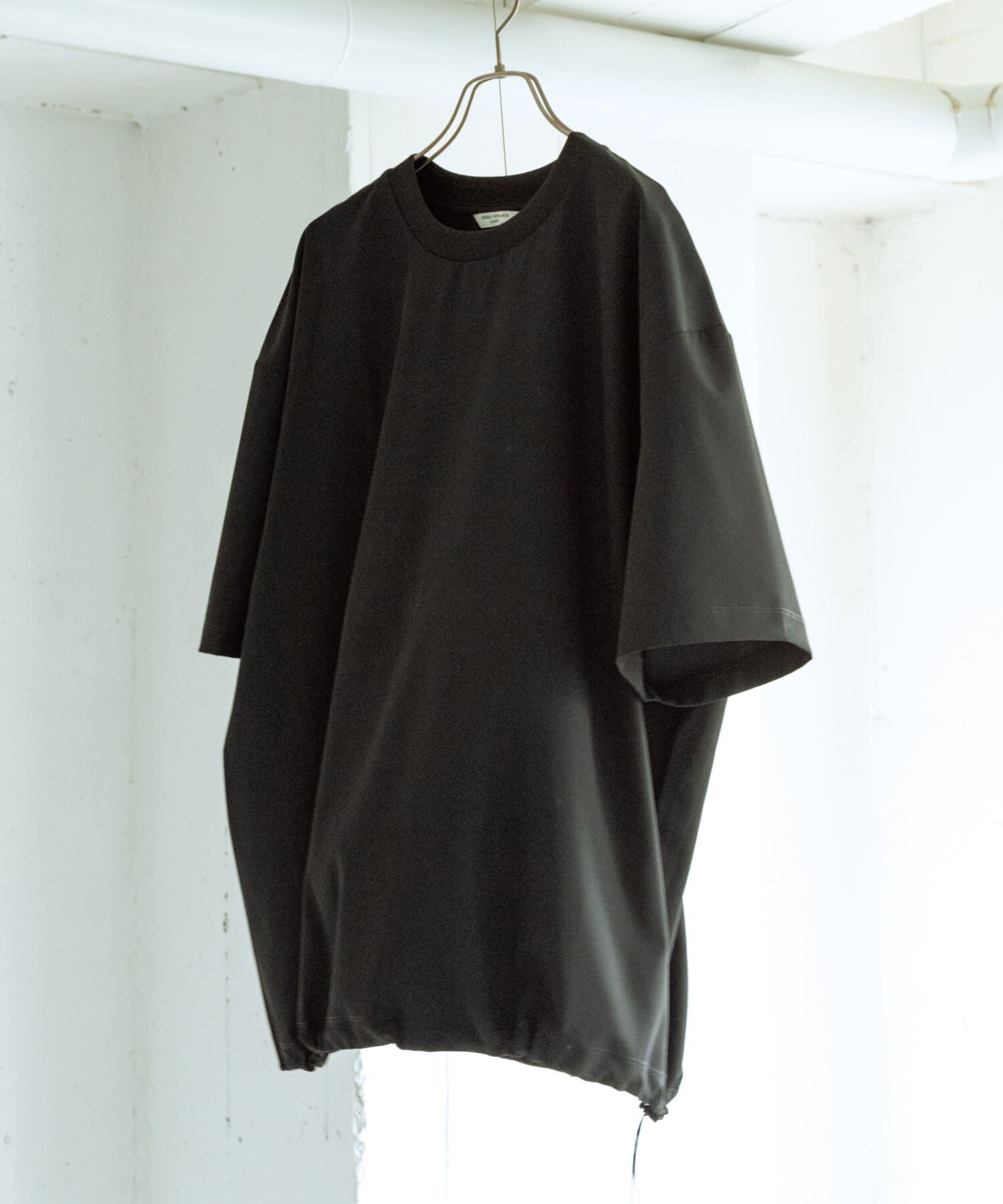 URBAN RESEARCH DOORS「『UR TECH』サマシェア ショートスリーブプルオーバー」|Tシャツ・カットソー|ブラック