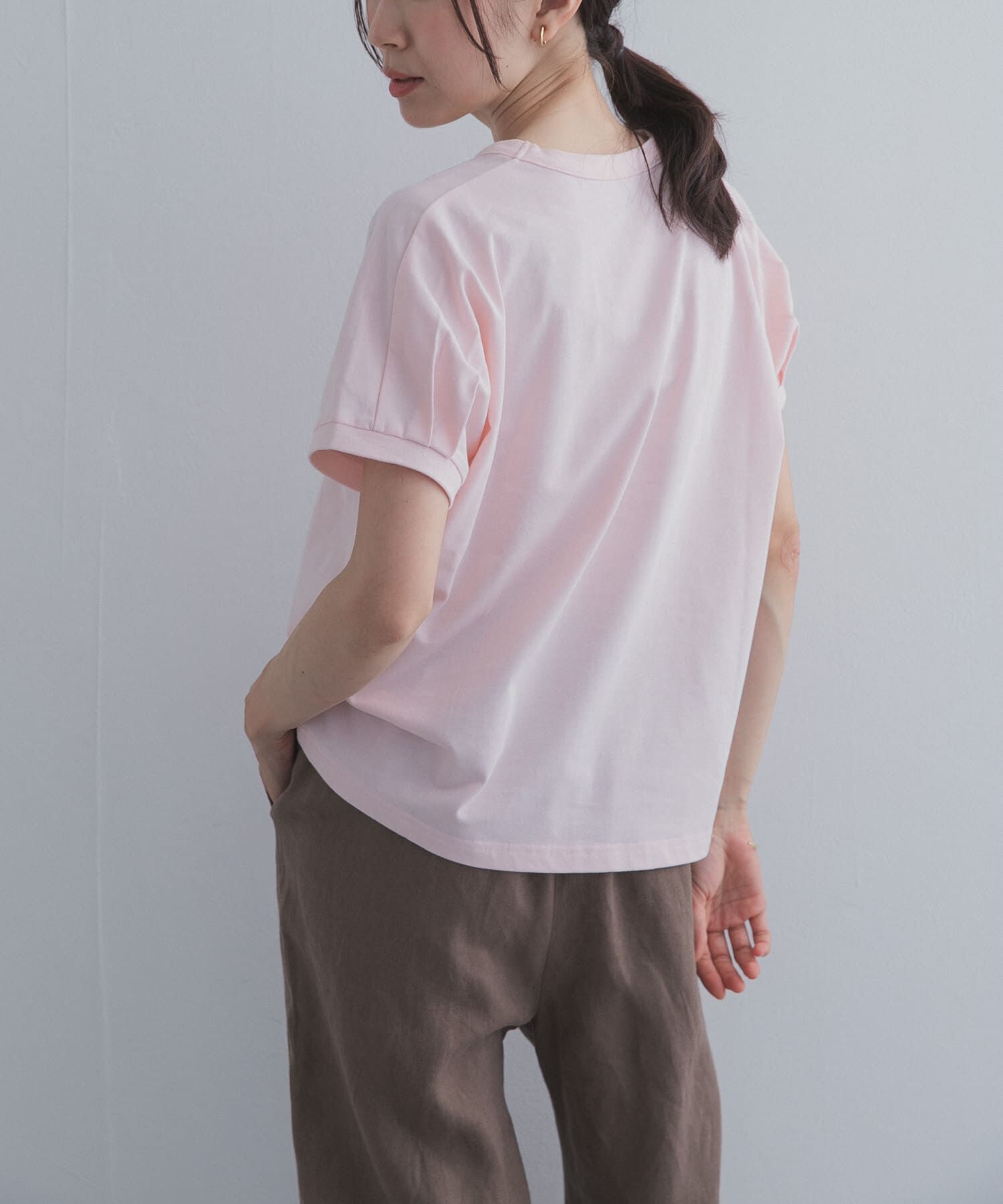 URBAN RESEARCH DOORS「『UR TECH ひやサラクール』バックポイントタックプルオーバー」|Tシャツ・カットソー|
