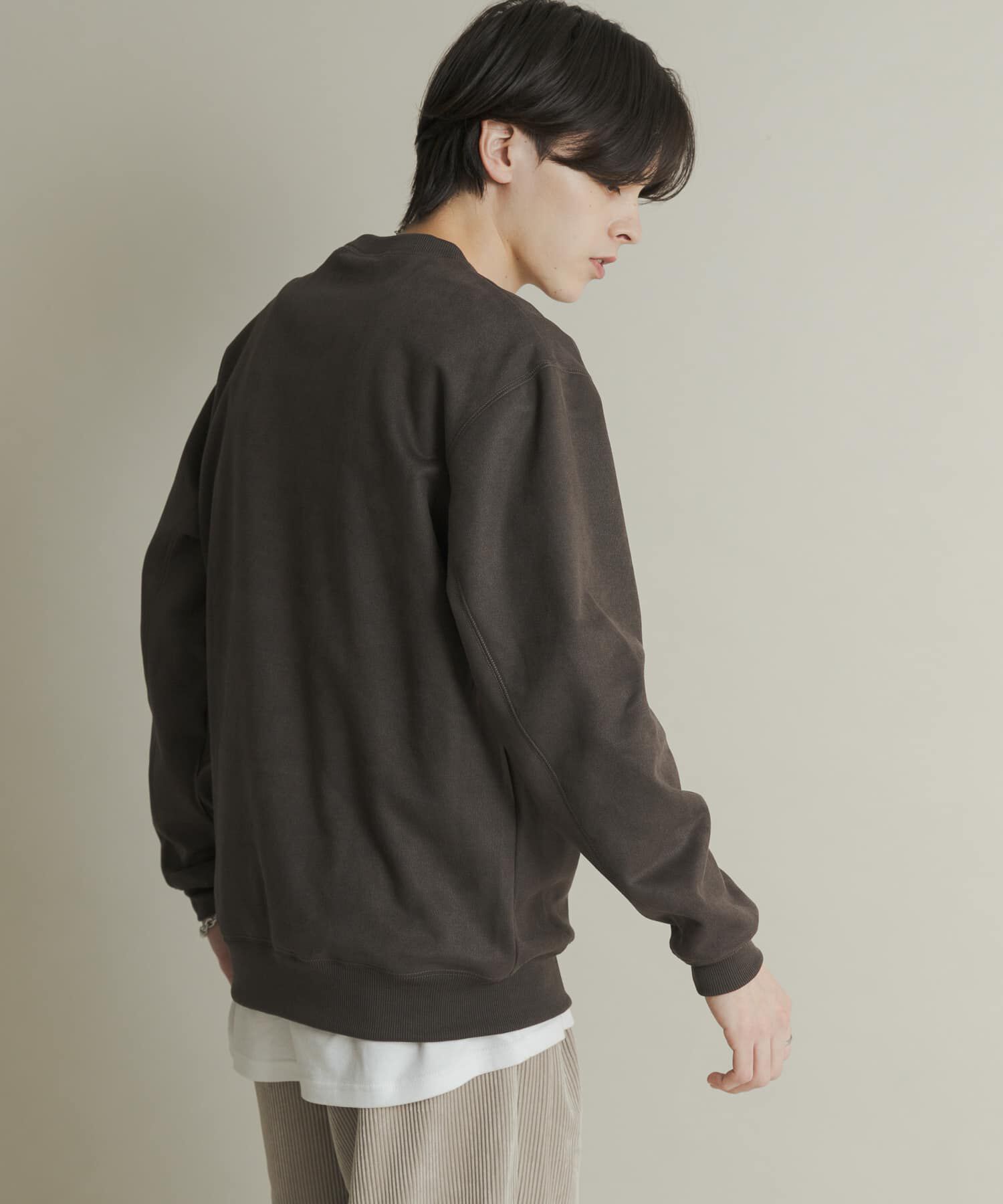 SENSE OF PLACE by URBAN RESEARCH「『ユニセックス』シシュウフェイクスエードクルーネックスウェット」|スウェット・ジャージ|