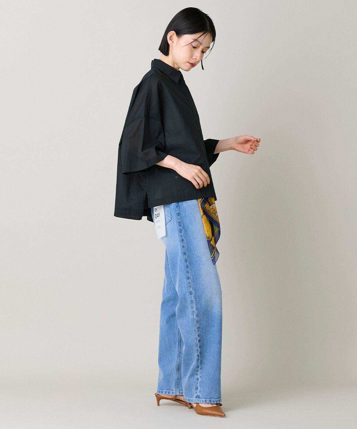 DAY by DAY it&rsquo;s international「ストレートデニムパンツ｜こだわり細部で差がつく大人の定番デニム」|デニム|