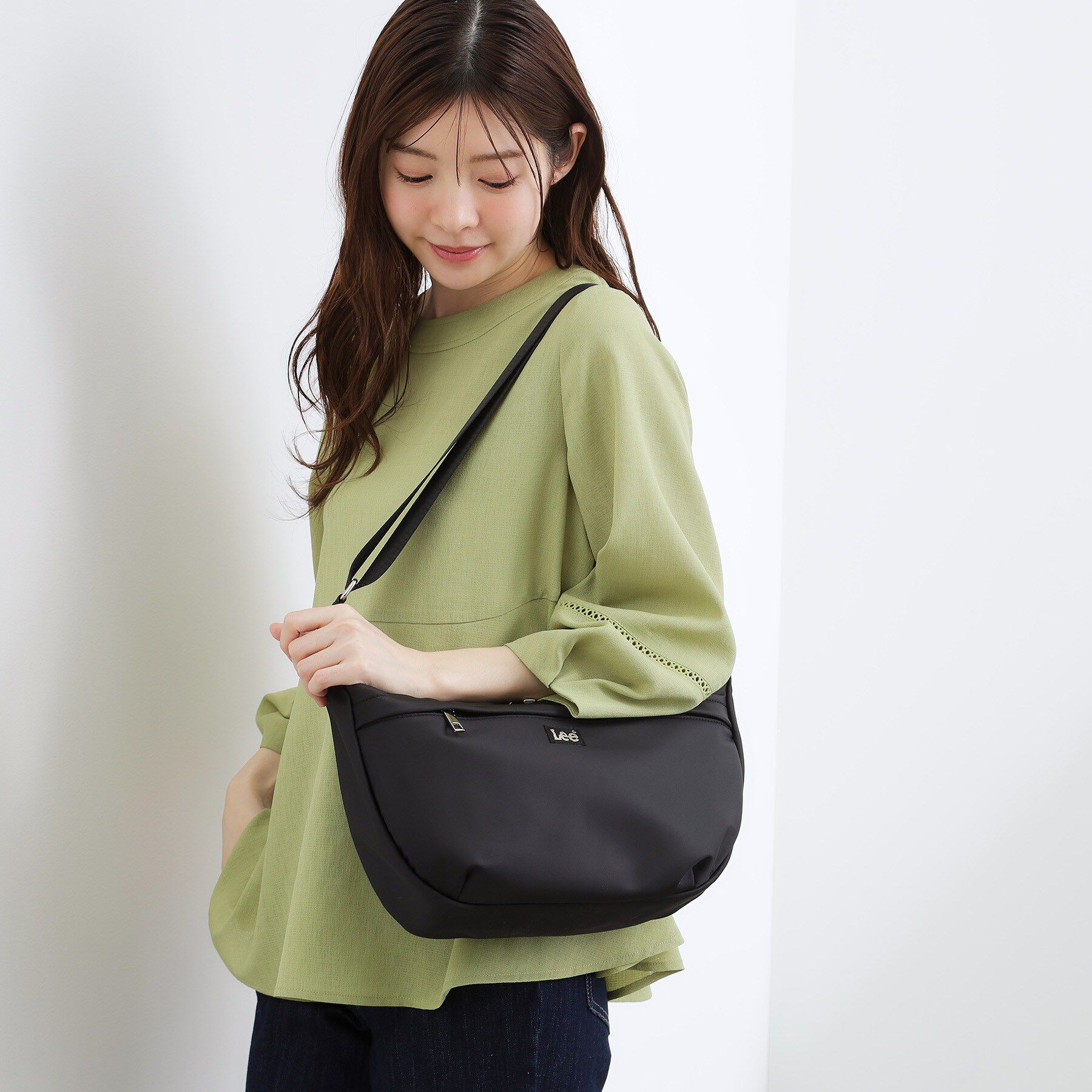 grove「【Lee別注】撥水ポケムーンショルダー」|ショルダー・メッセンジャー|