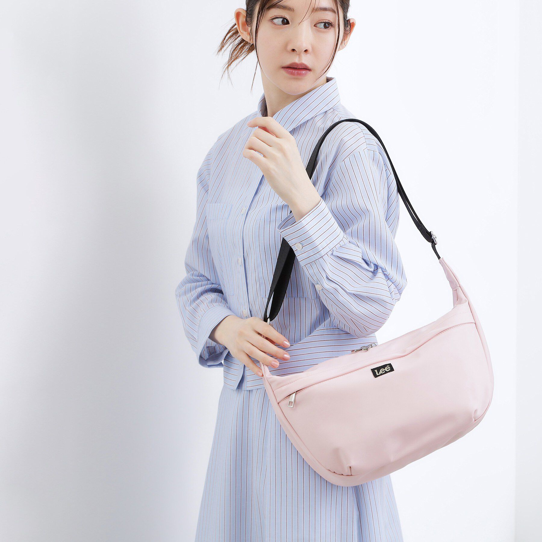 grove「【Lee別注】撥水ポケムーンショルダー」|ショルダー・メッセンジャー|ライトピンク(870