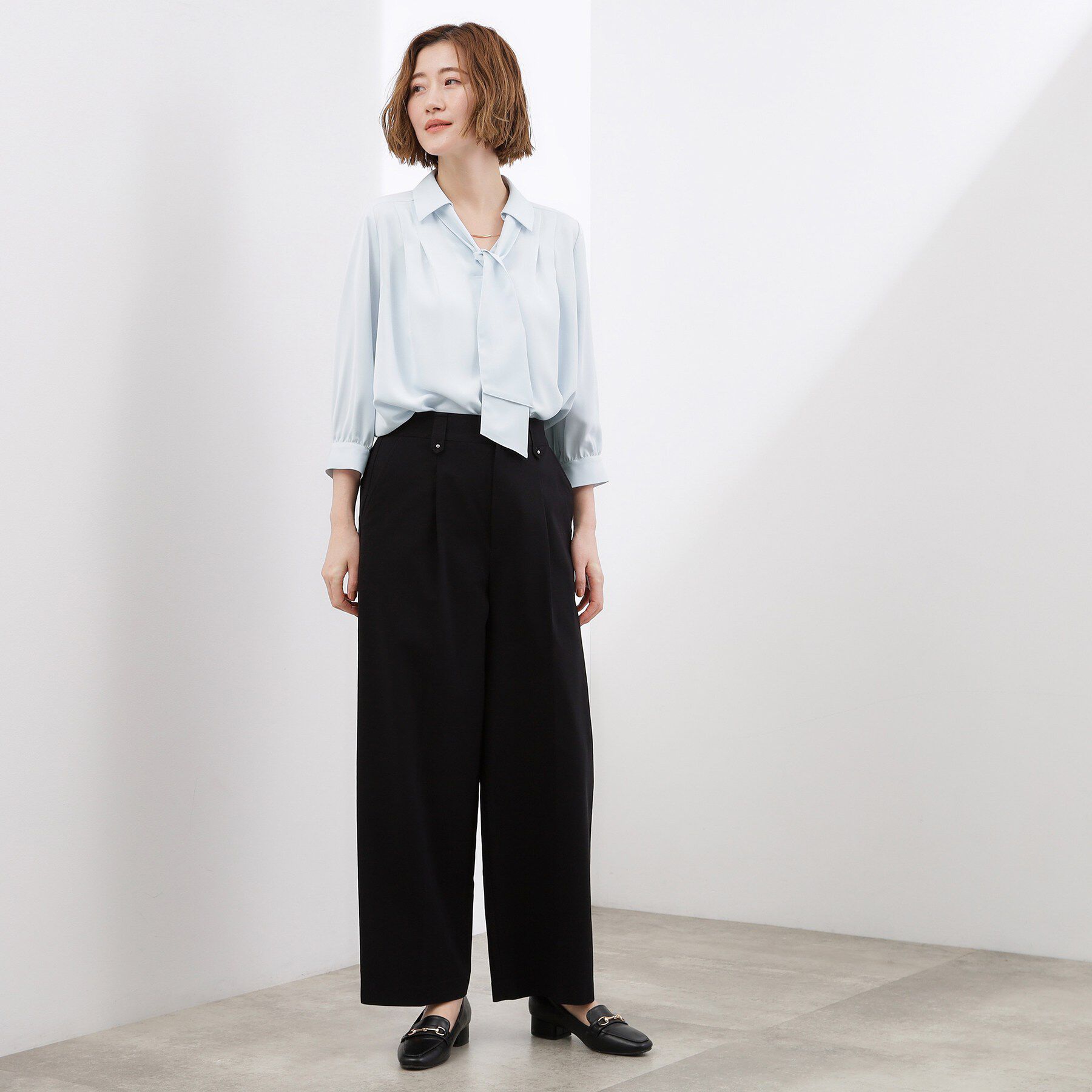 grove「高評価！【貴島明日香さん着用・洗える】チャーム付きマルチWAYボウタイブラウス」|シャツ・ブラウス|