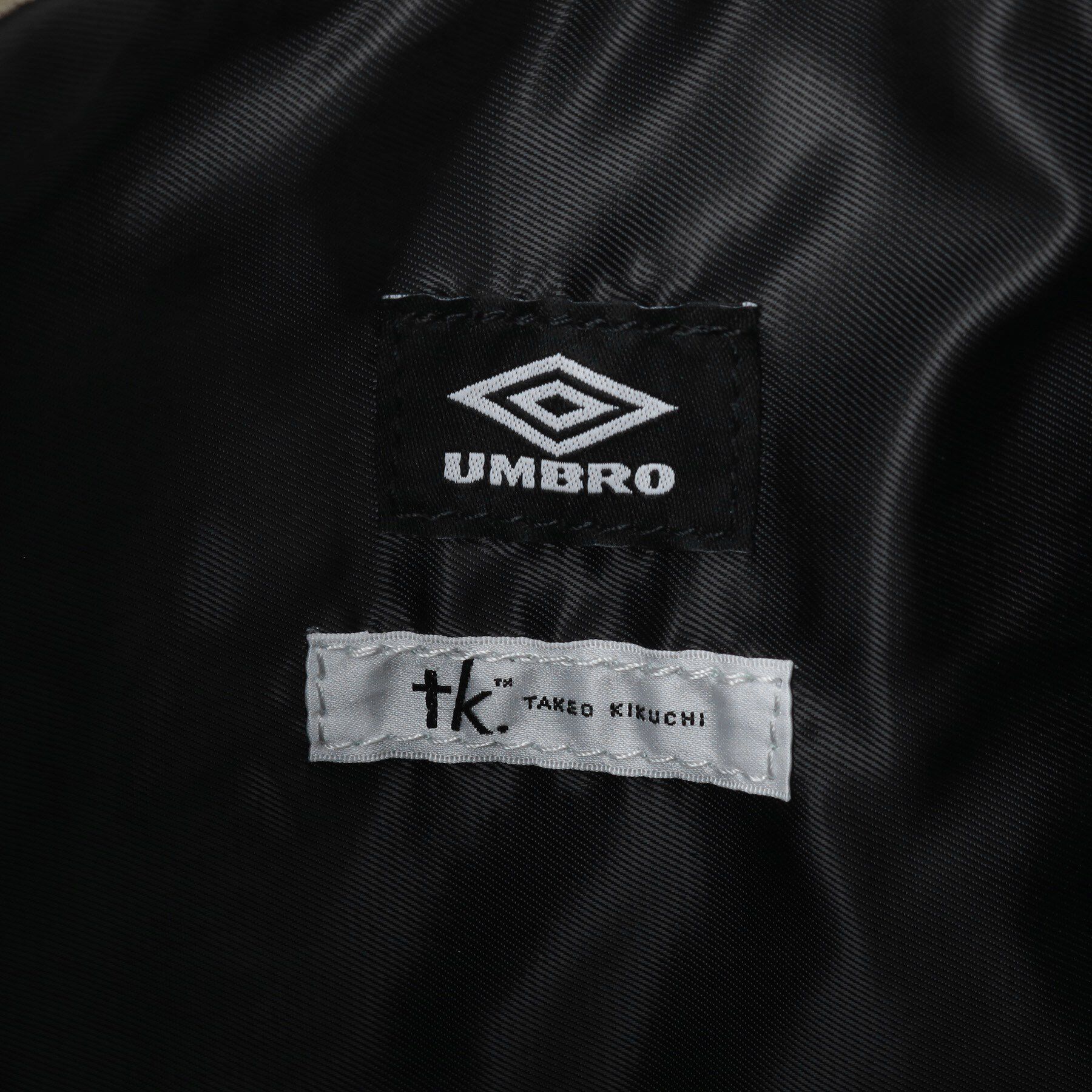 tk.TAKEO KIKUCHI「【UMBRO】ショルダーバッグ／チャーム付き」|ショルダー・メッセンジャー|