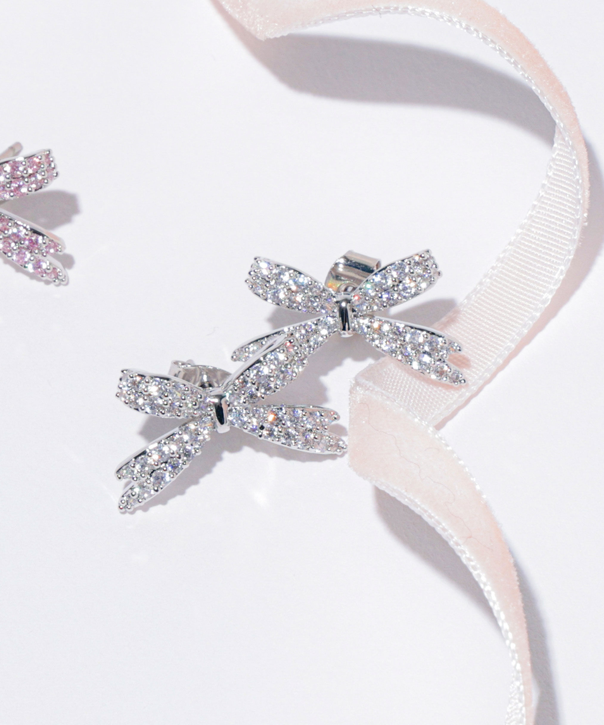  「Cubic パヴェリボンピアス」|その他|シルバー