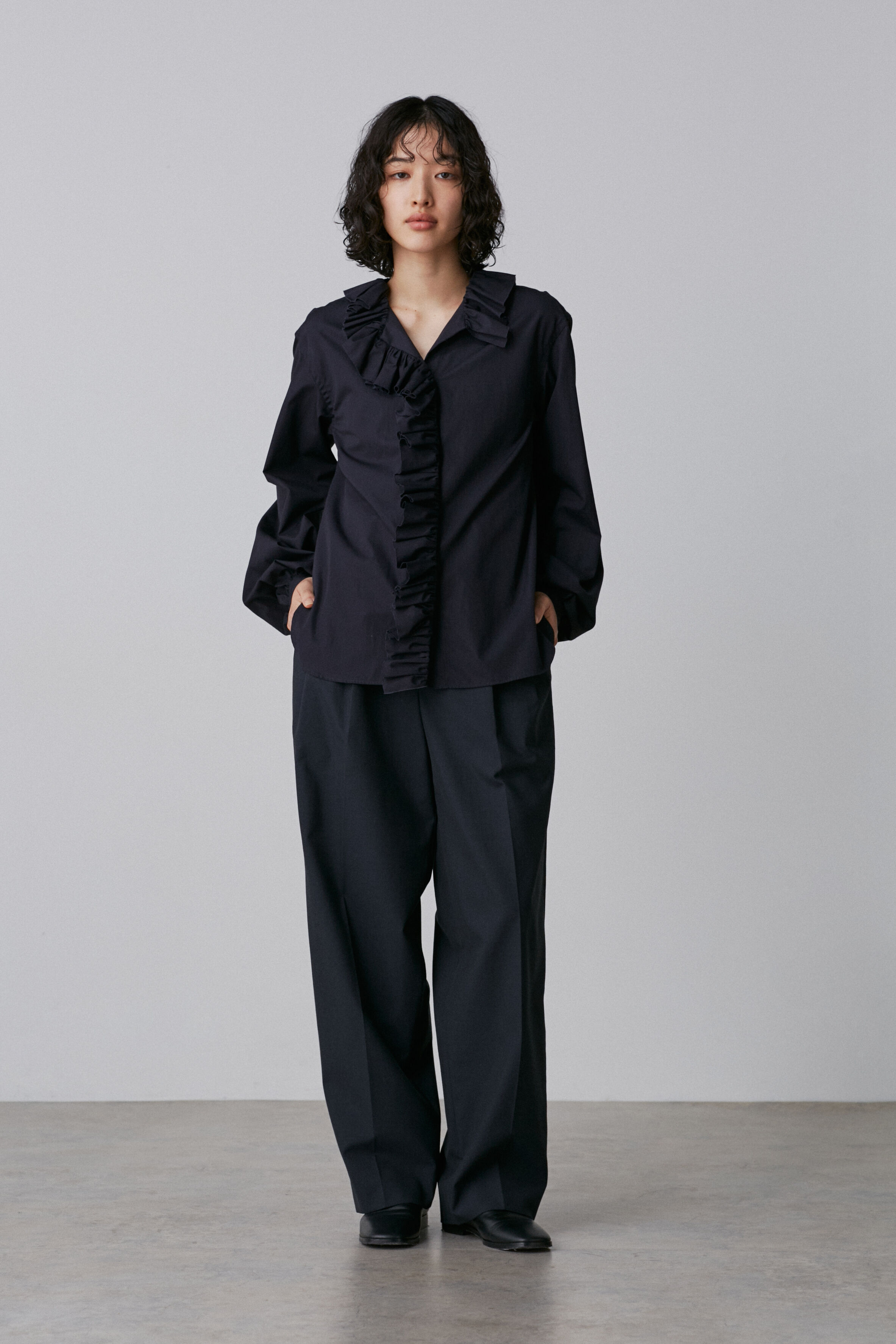 YLEVE 「YLEVE / WOOL CHAMBRAY TROUSERS」|その他|