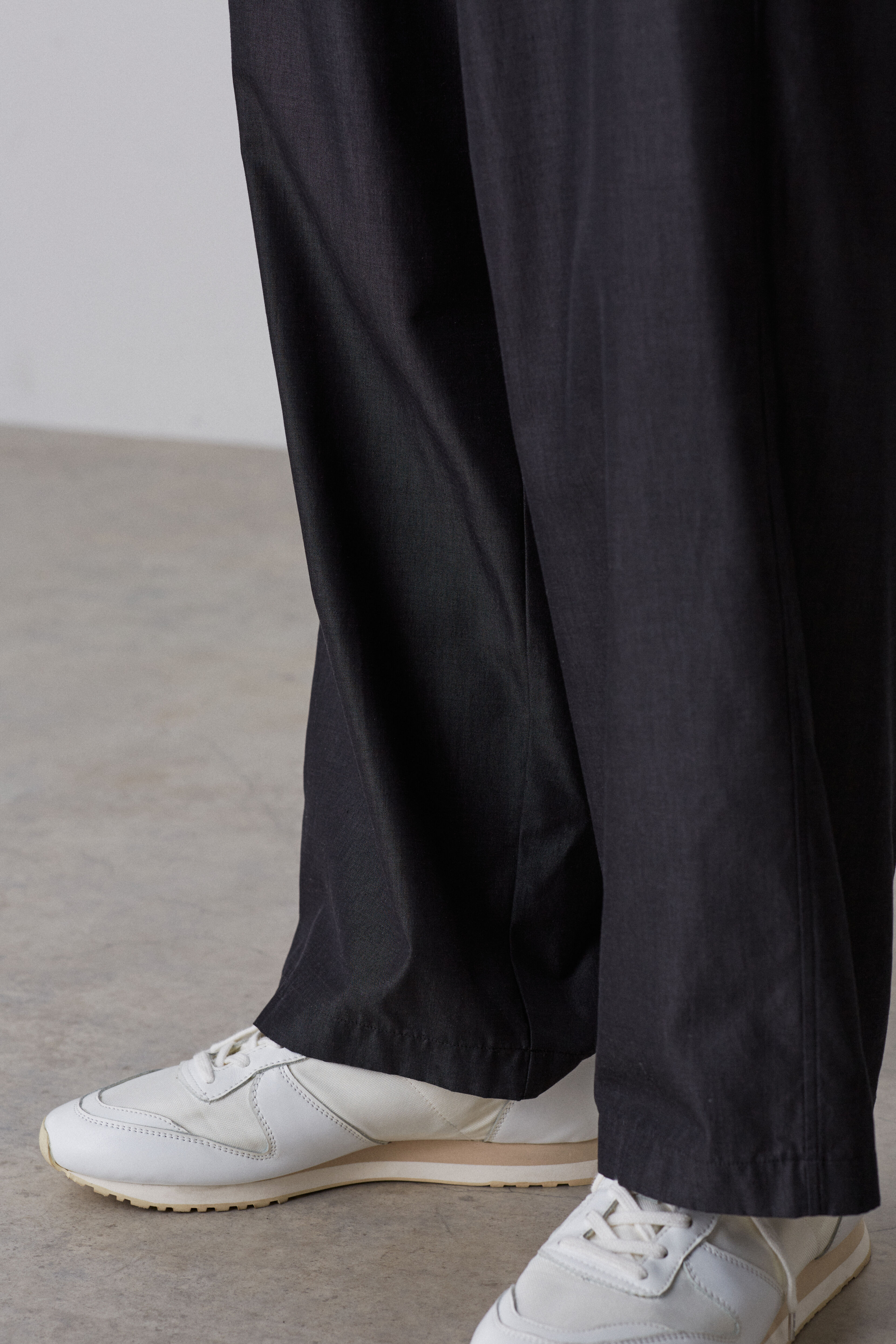 YLEVE 「YLEVE / SILK CHAMBRAY TROUSERS」|その他|